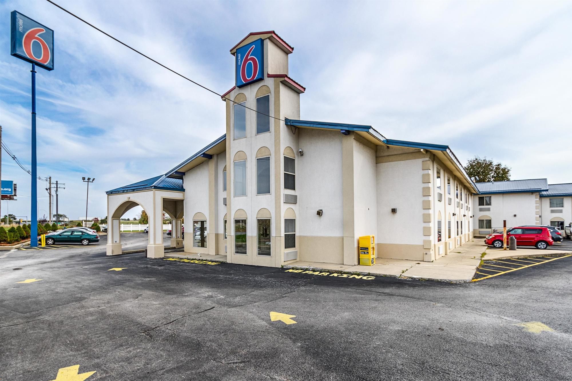 Motel 6 Urbana