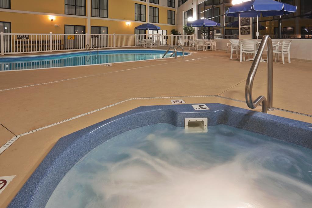 Wyndham Garden Conference Center Champaign - Urbana
