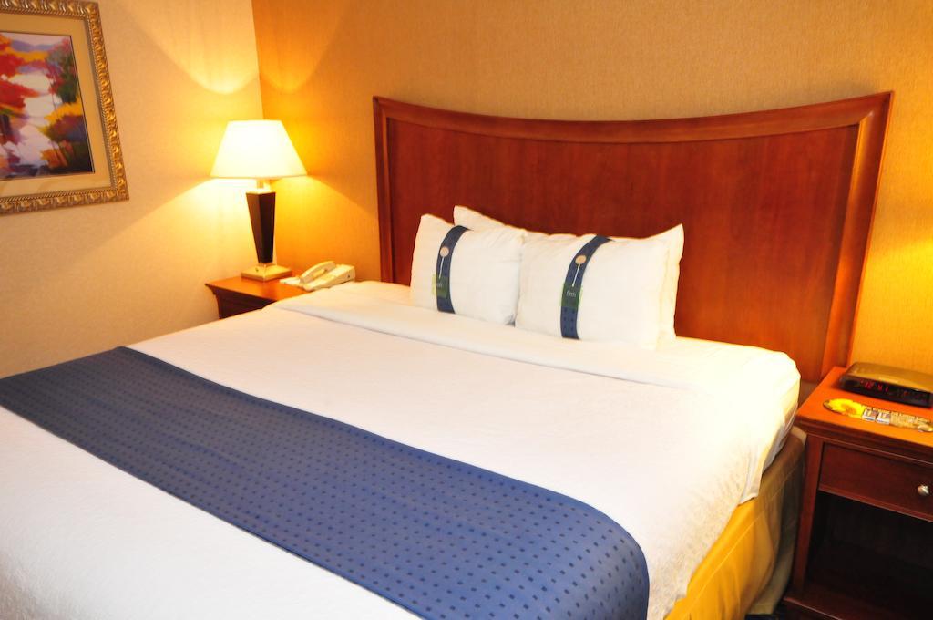 Wyndham Garden Conference Center Champaign - Urbana