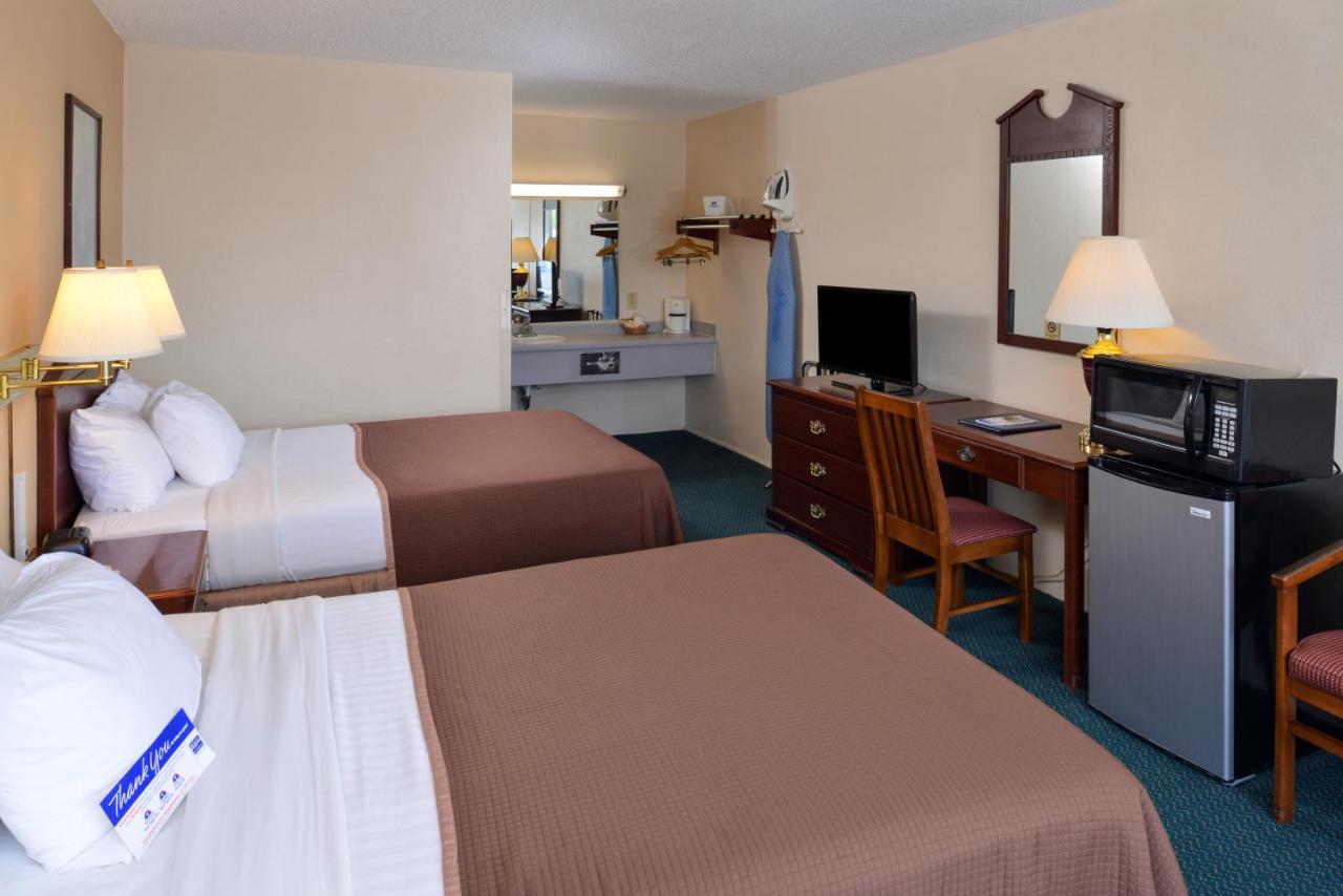 Quality Inn & Suites Vandalia Near I-70 And Hwy 51