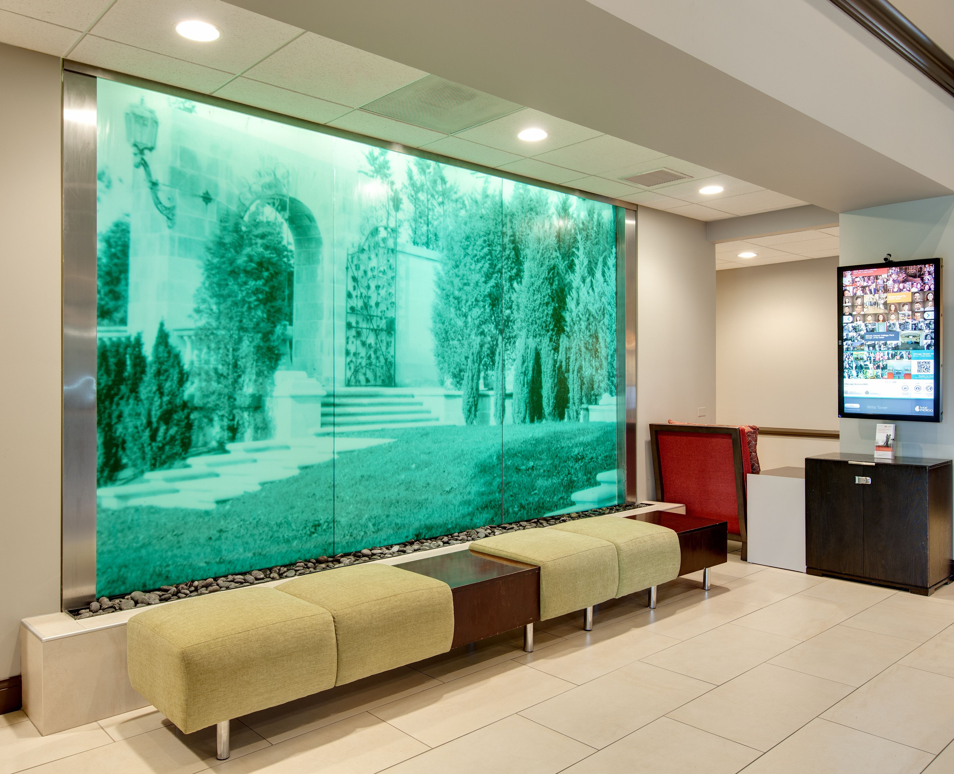 Hotel Indigo Chicago-Vernon Hills