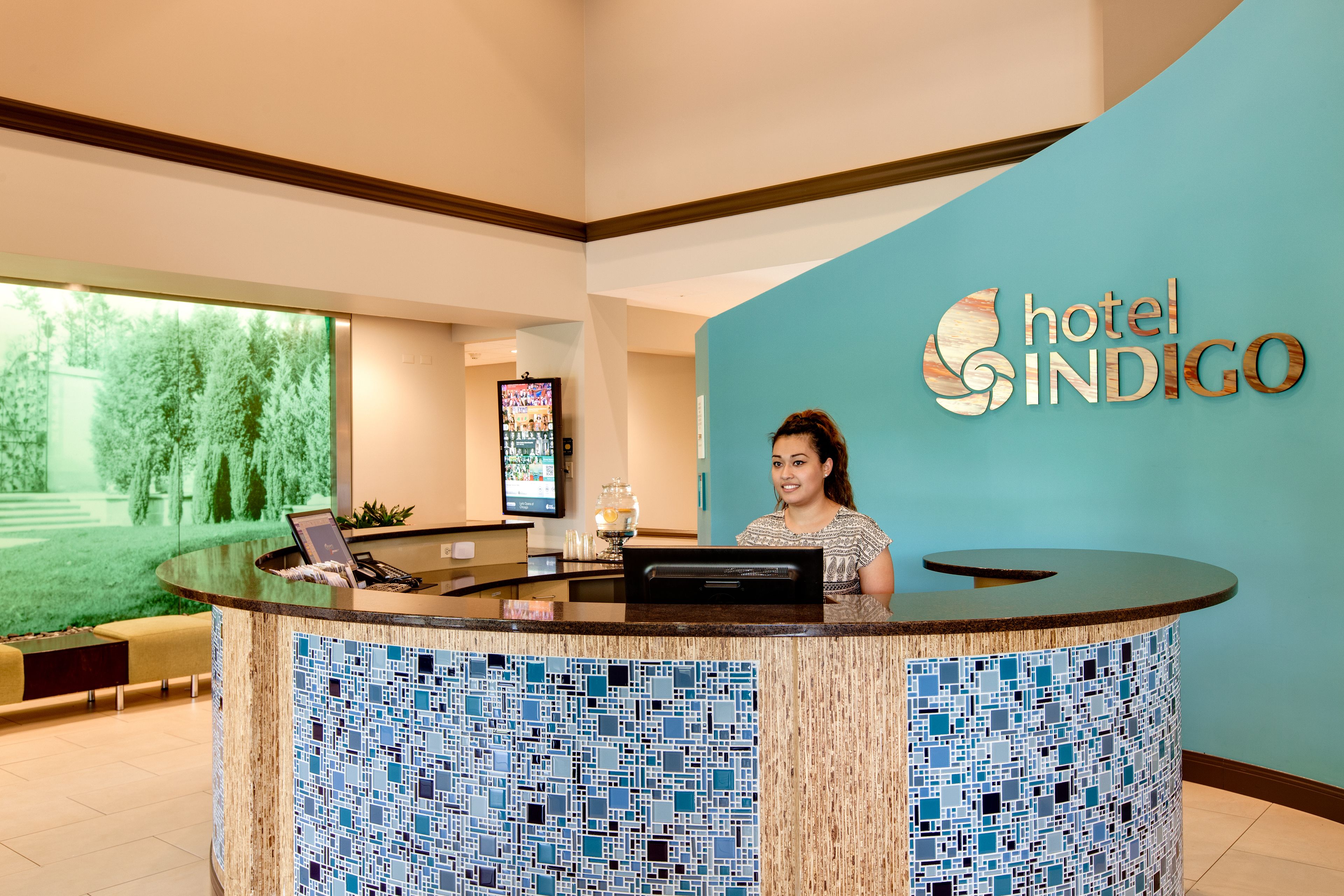 Hotel Indigo Chicago-Vernon Hills