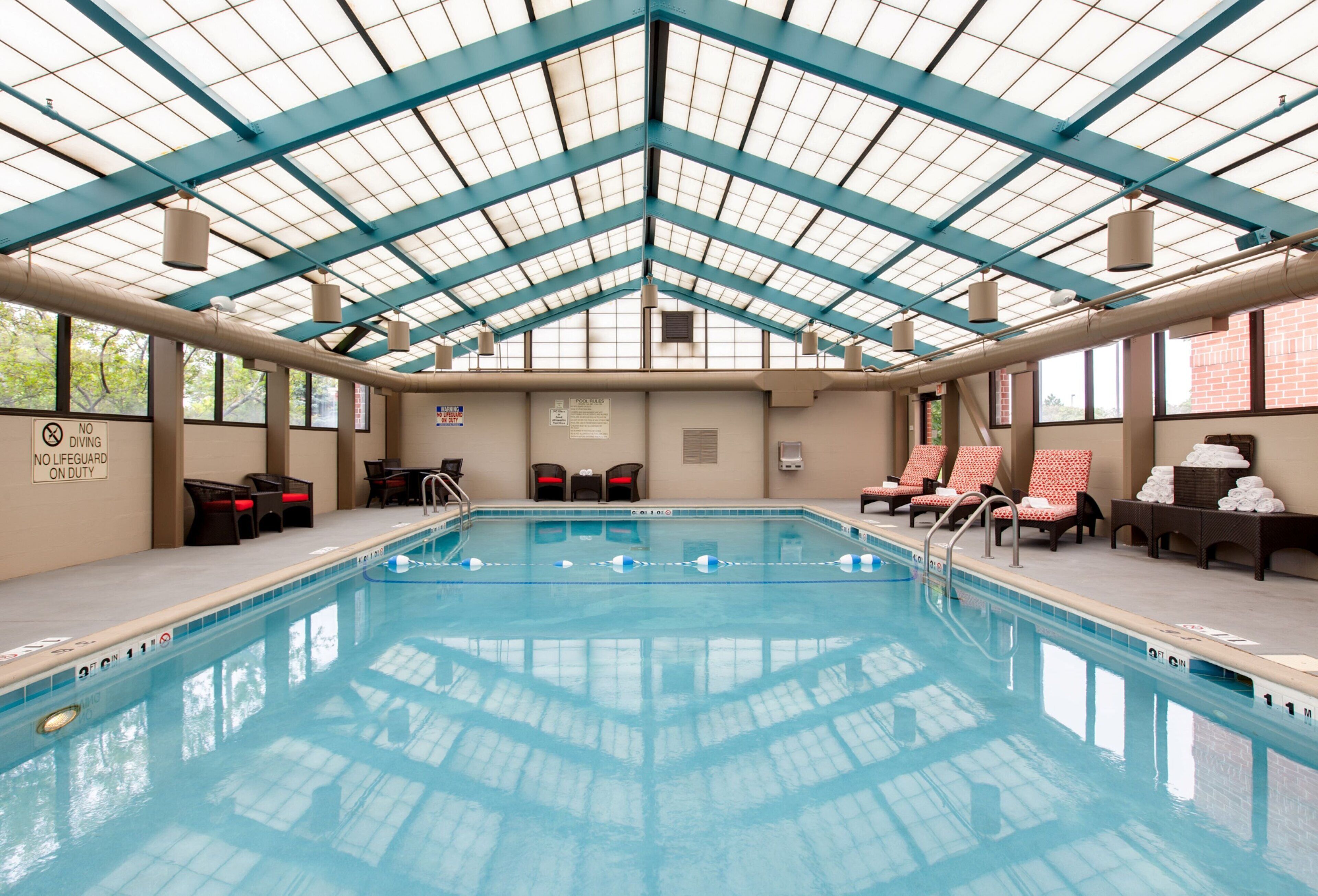 Hotel Indigo Chicago-Vernon Hills