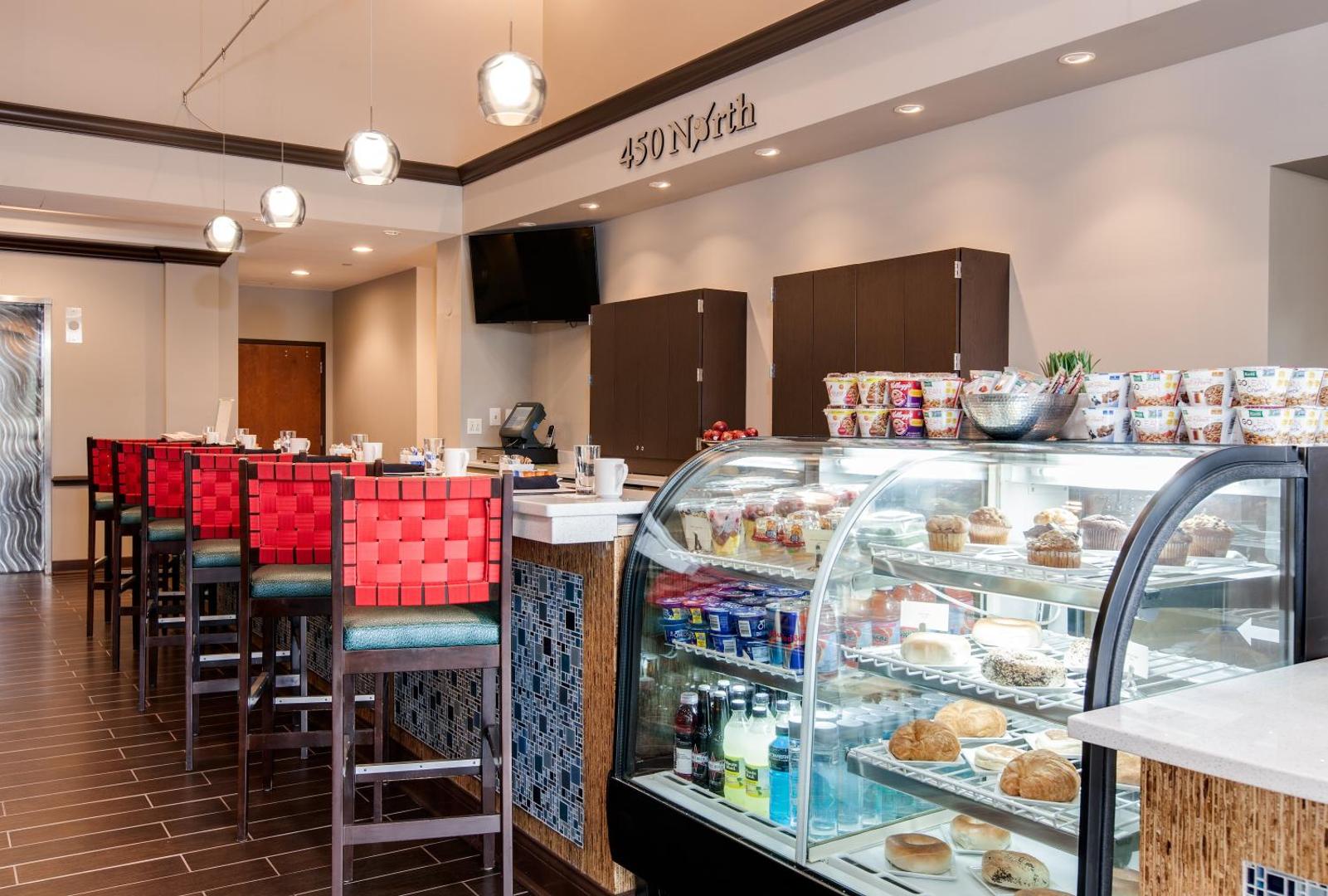 Hotel Indigo Chicago-Vernon Hills