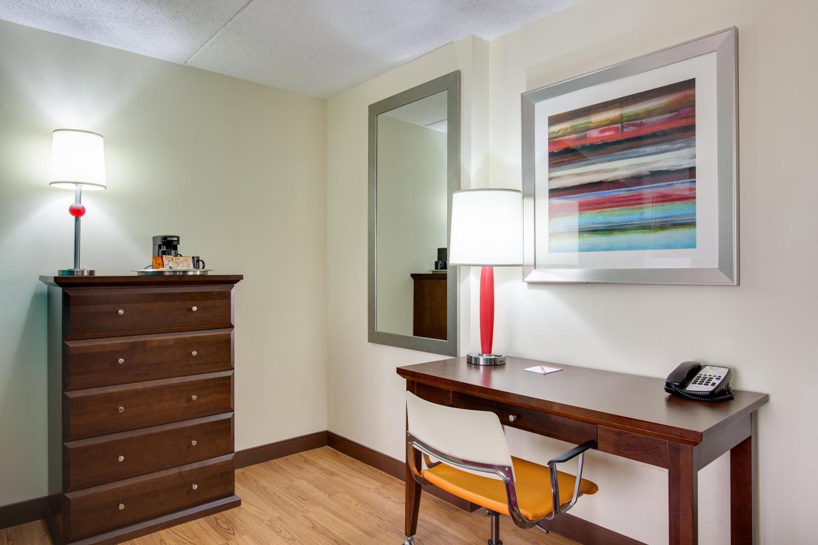 Hotel Indigo Chicago-Vernon Hills