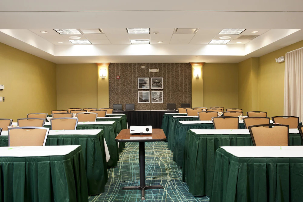 SpringHill Suites by Marriott Warrenville