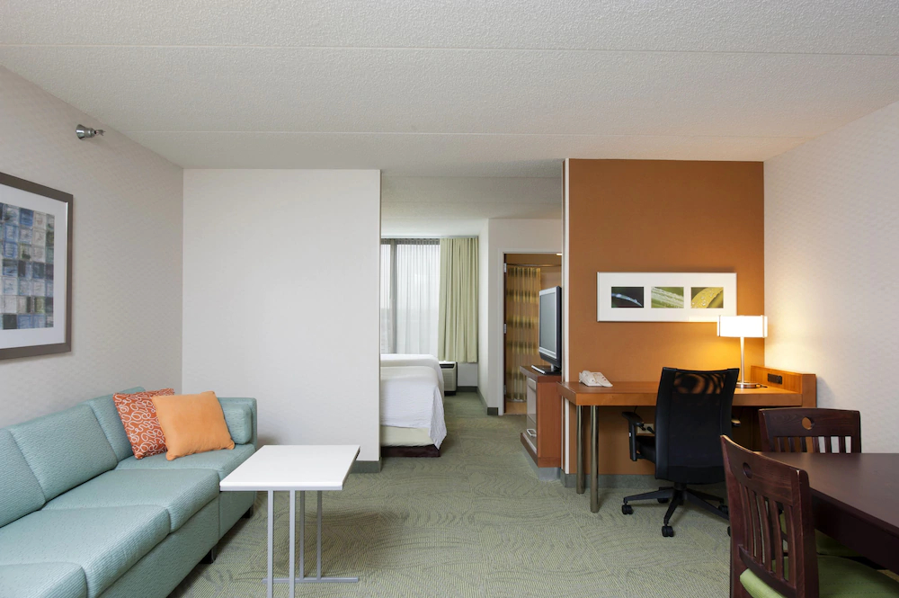 SpringHill Suites by Marriott Warrenville