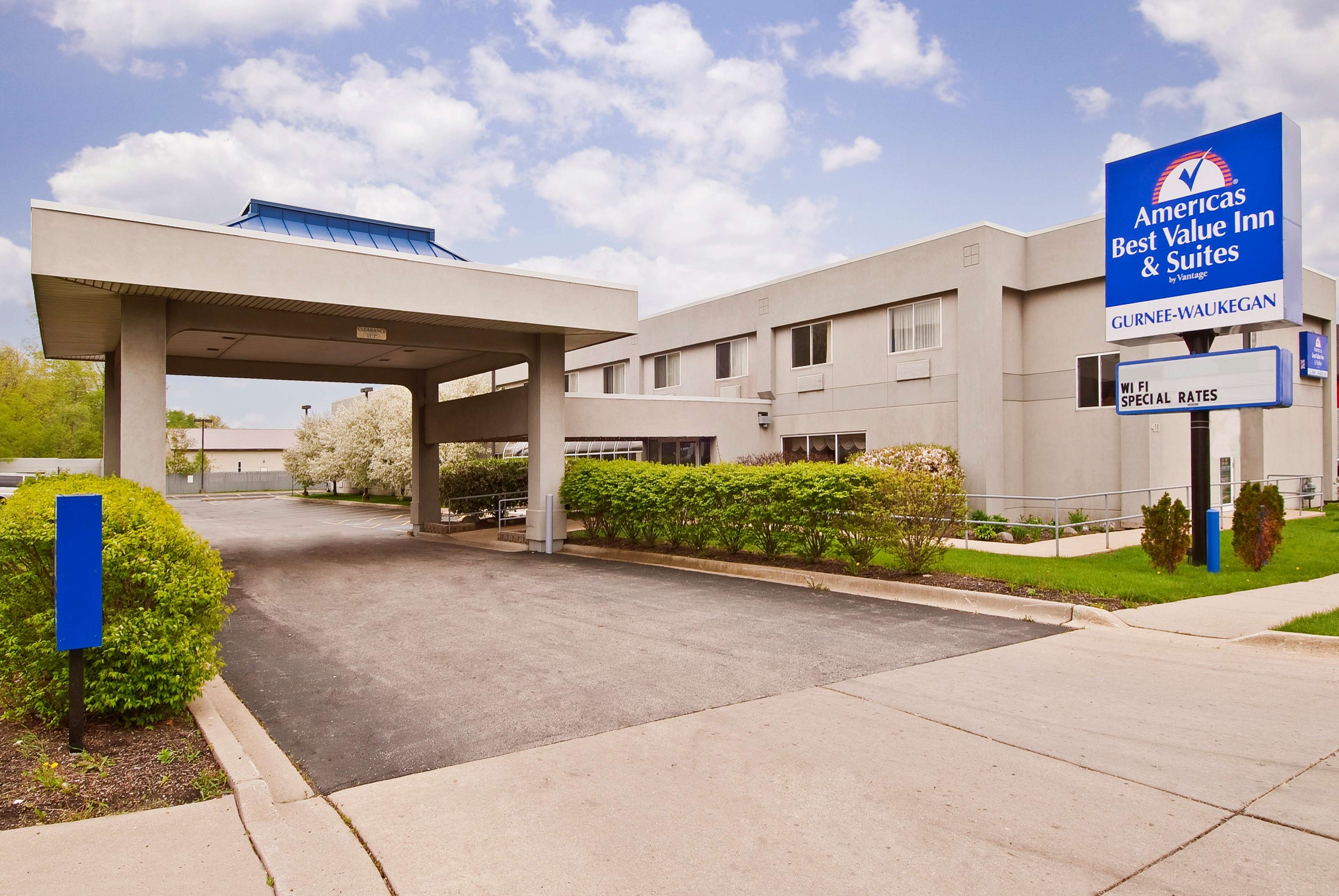 Americas Best Value Inn & Suites-waukegan/gurnee