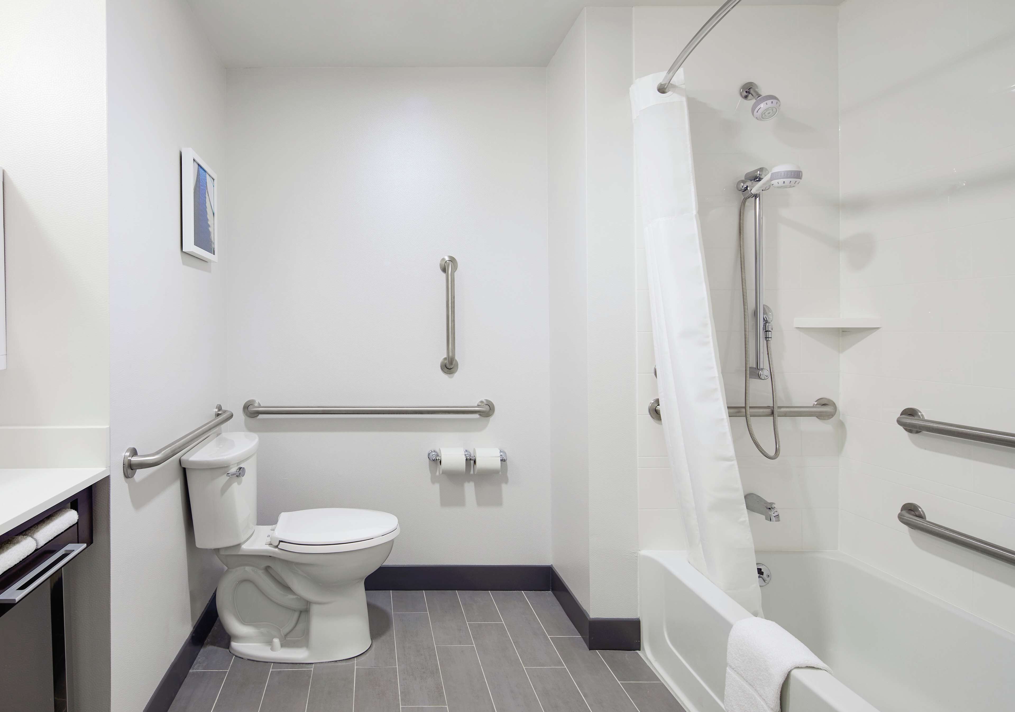 Hampton Inn & Suites Chicago Waukegan