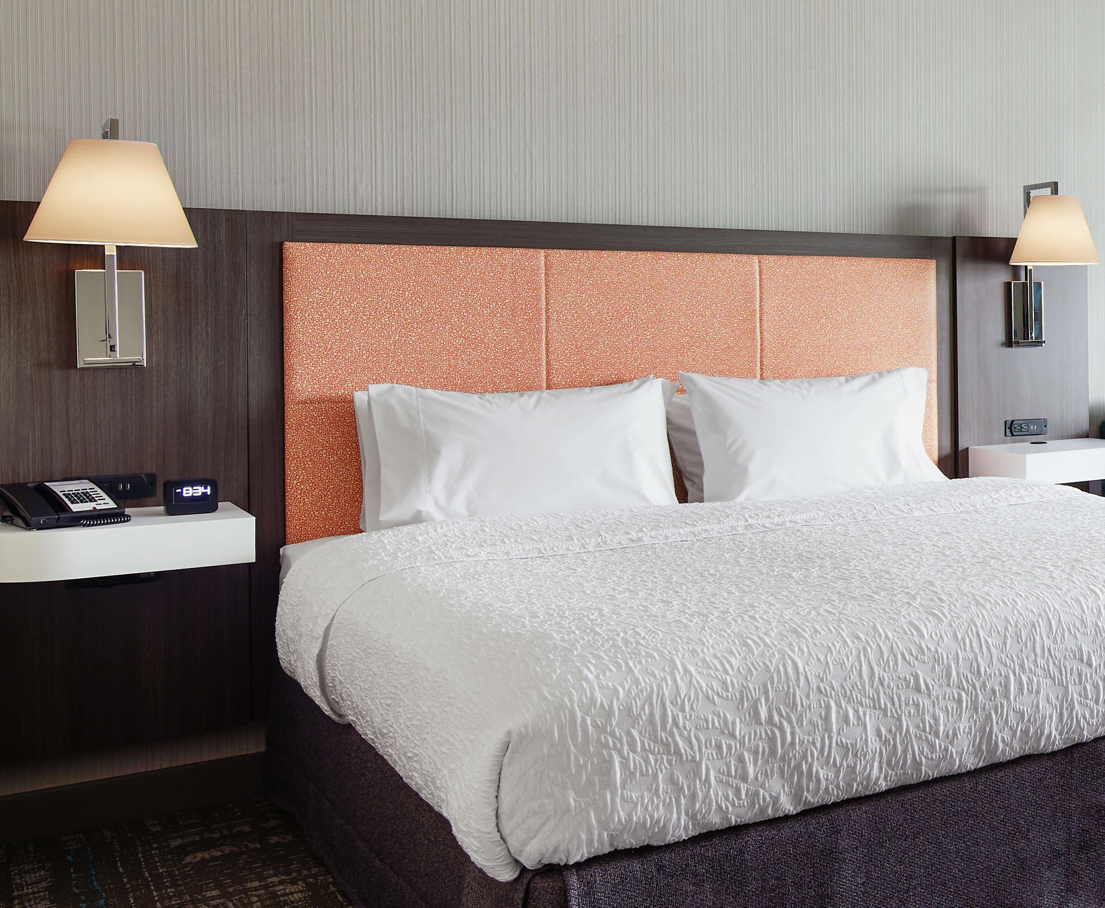 Hampton Inn & Suites Chicago Waukegan