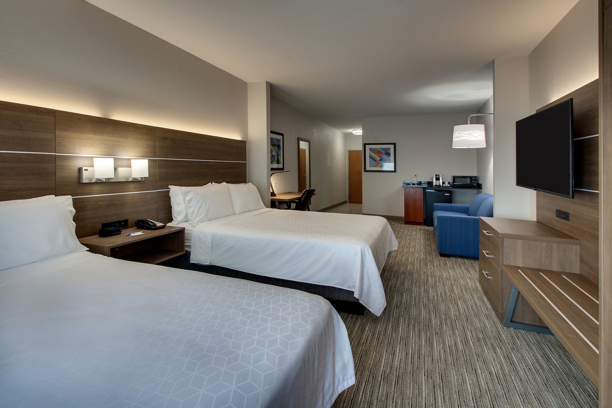 Holiday Inn Express & Suites Chicago North-Waukegan-Gurnee
