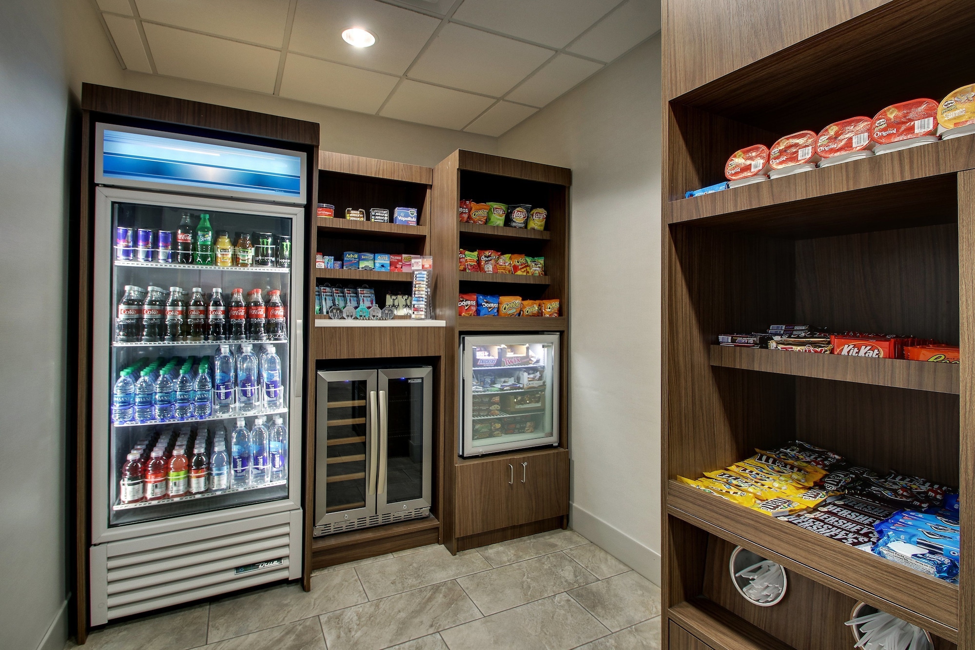 Holiday Inn Express & Suites Chicago North-Waukegan-Gurnee