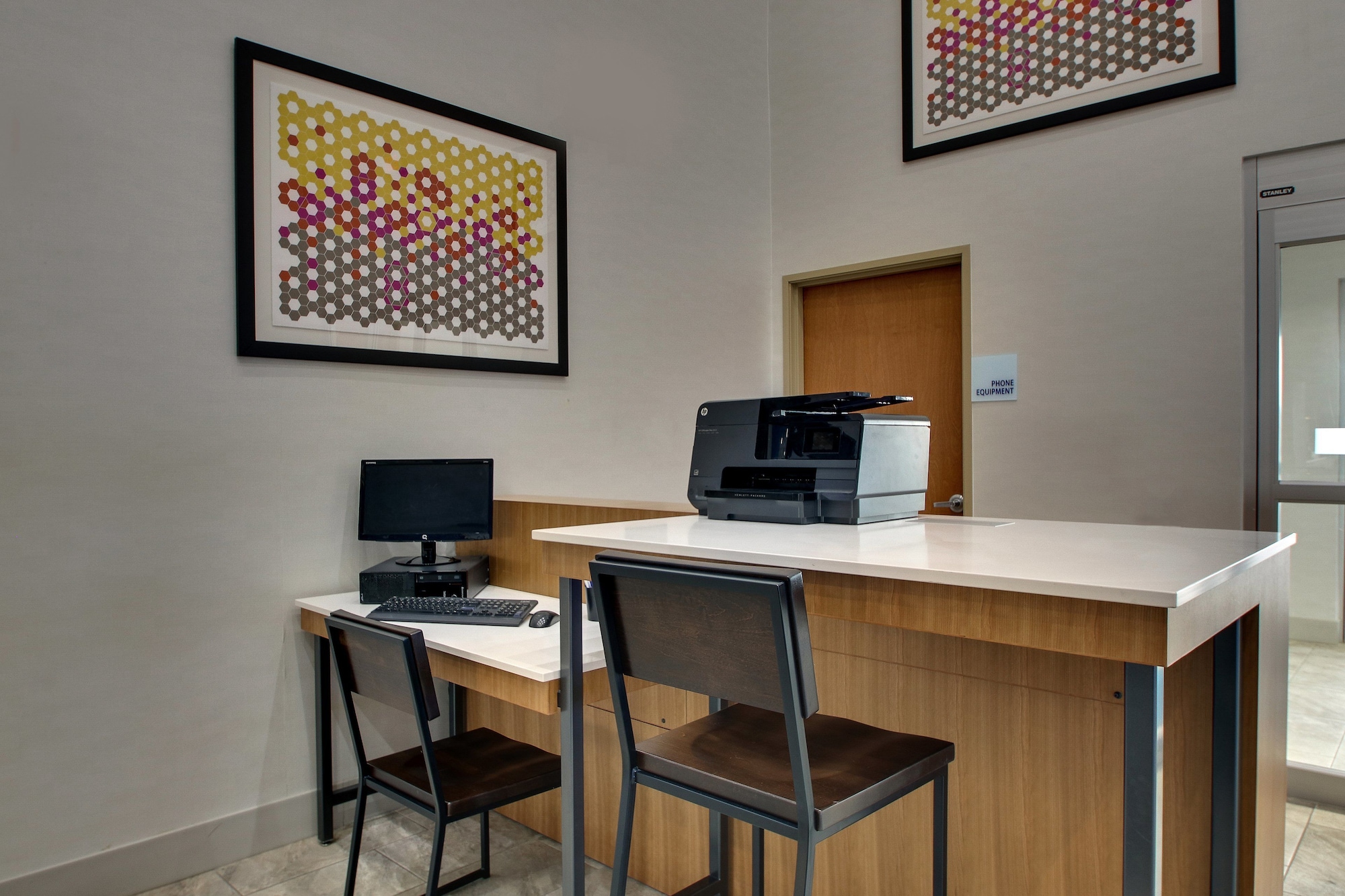 Holiday Inn Express & Suites Chicago North-Waukegan-Gurnee