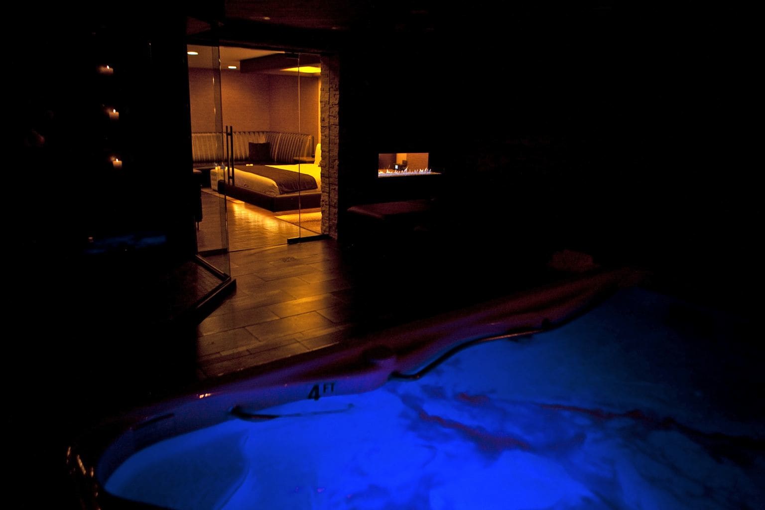 Champagne Lodge and Luxury Suites