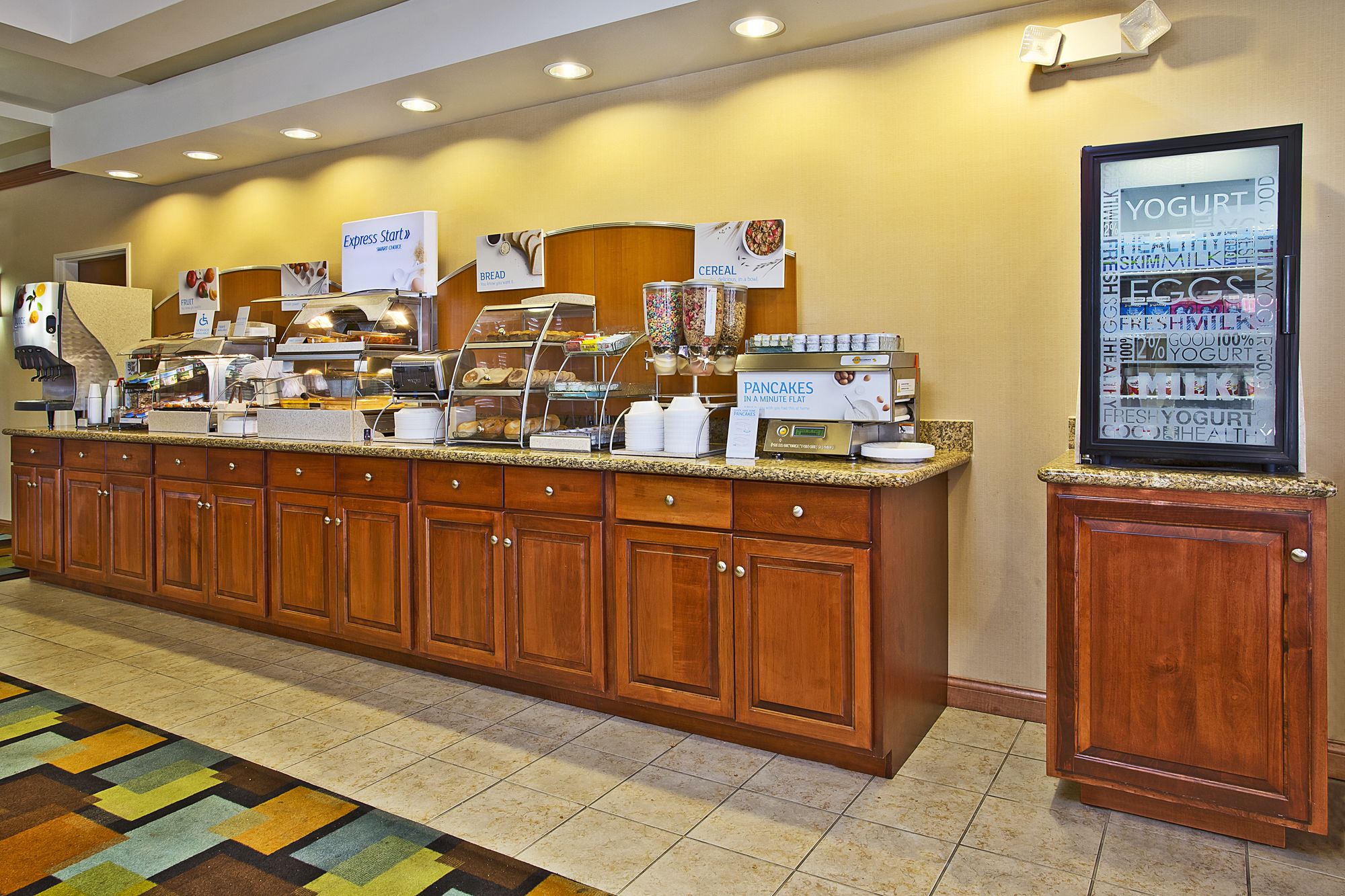 Holiday Inn Express Hotel & Suites Anderson