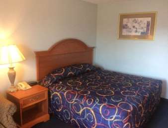 Red Roof Inn Auburn