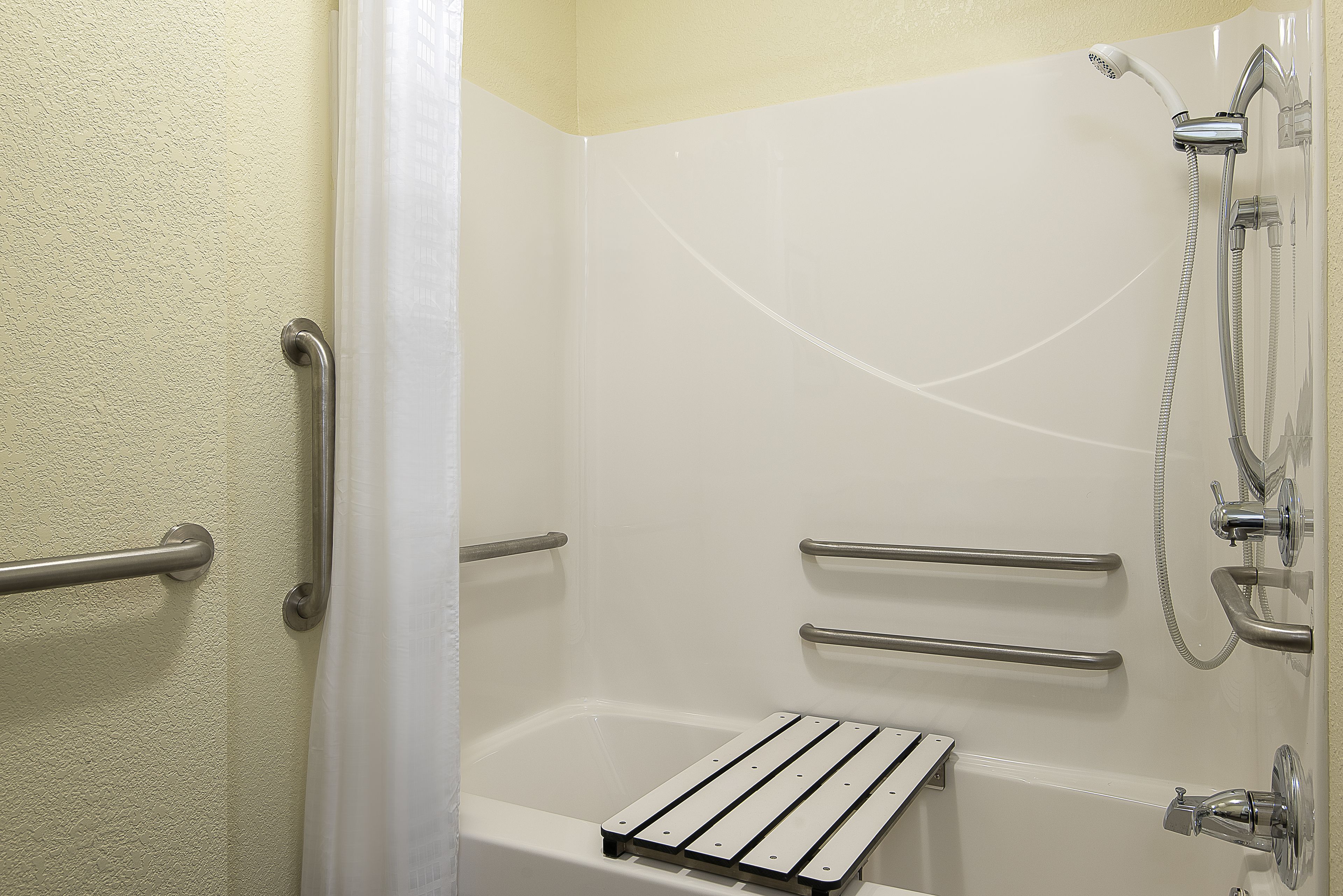 Candlewood Suites Bloomington