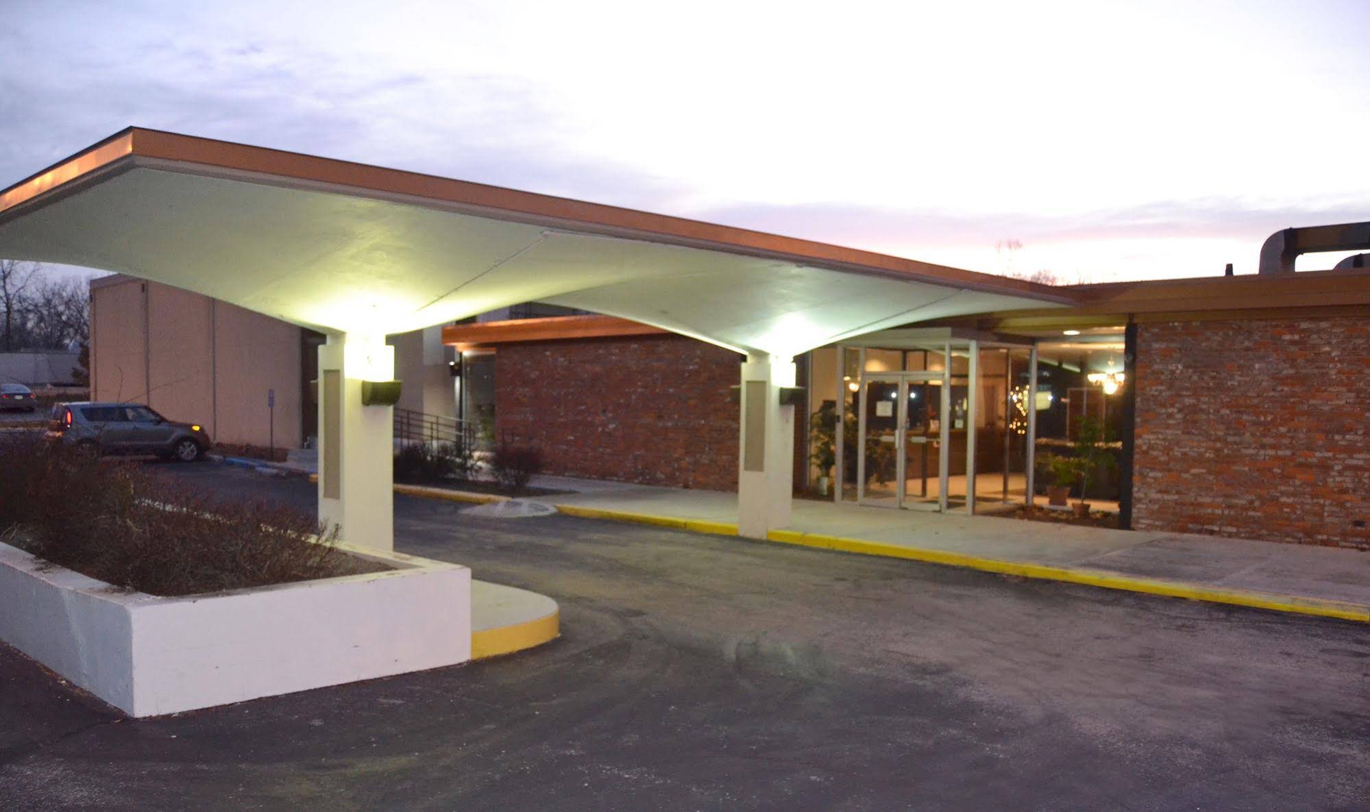 Cascades Inn