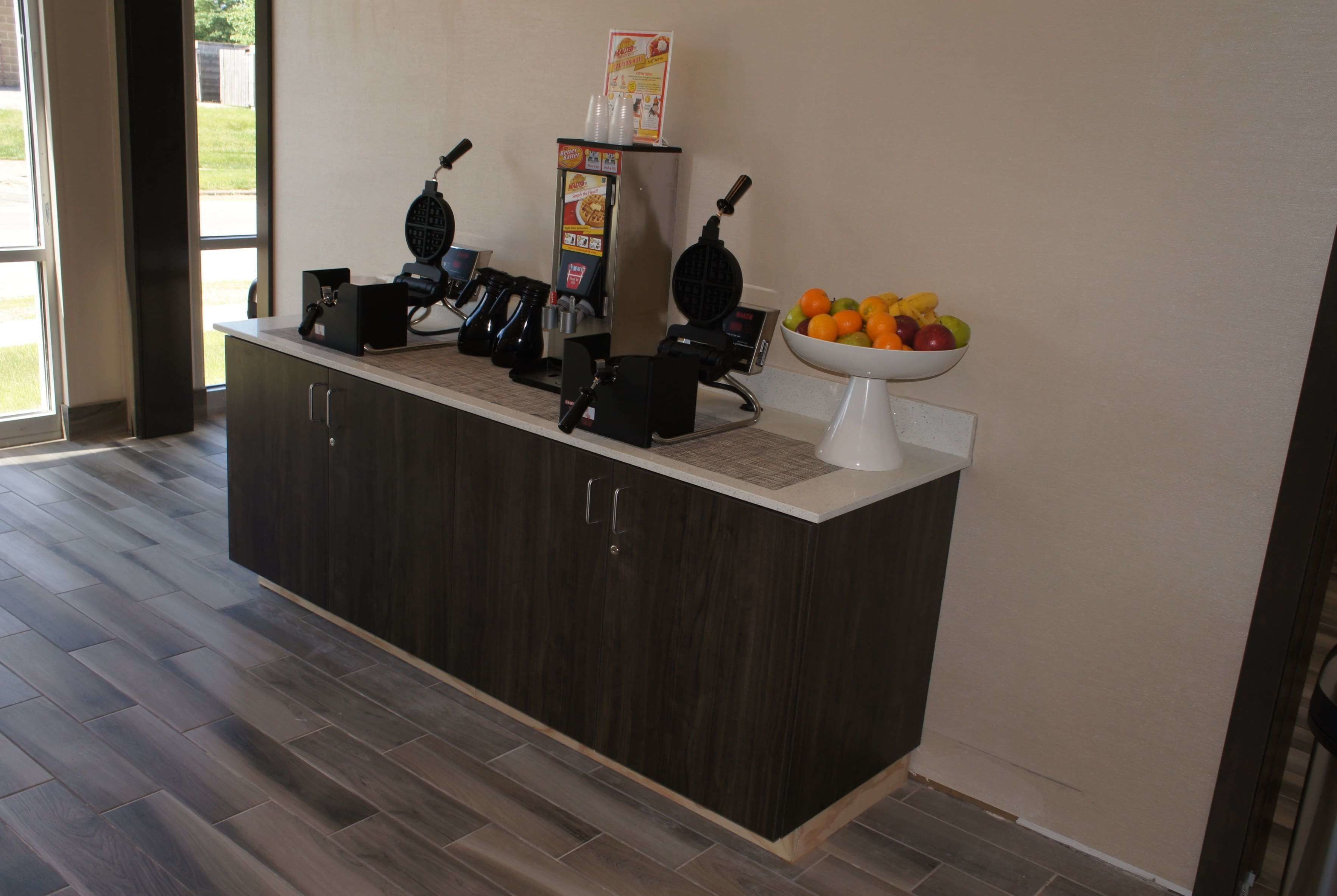 La Quinta Inn & Suites by Wyndham Bloomington