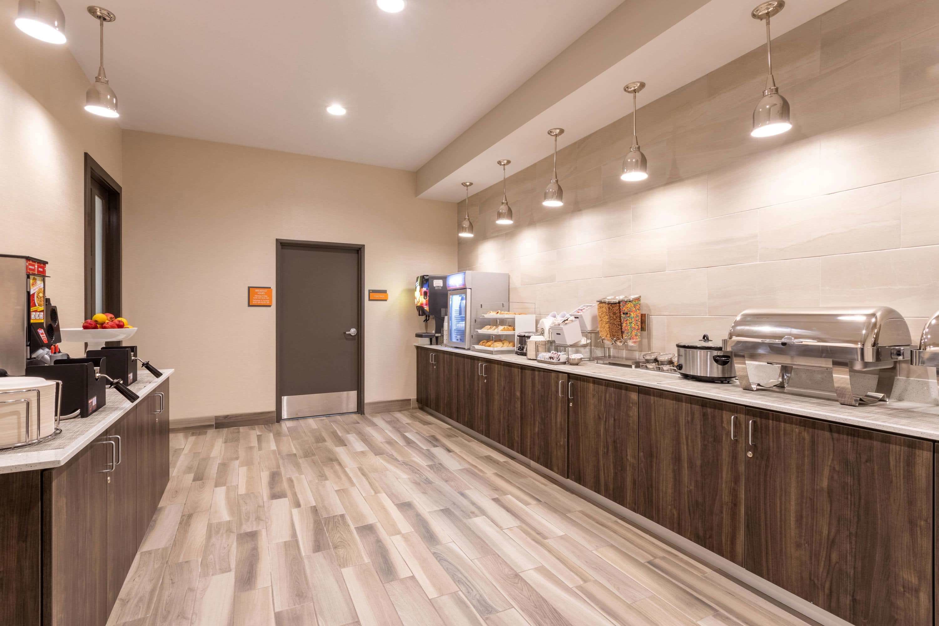 La Quinta Inn & Suites by Wyndham Bloomington