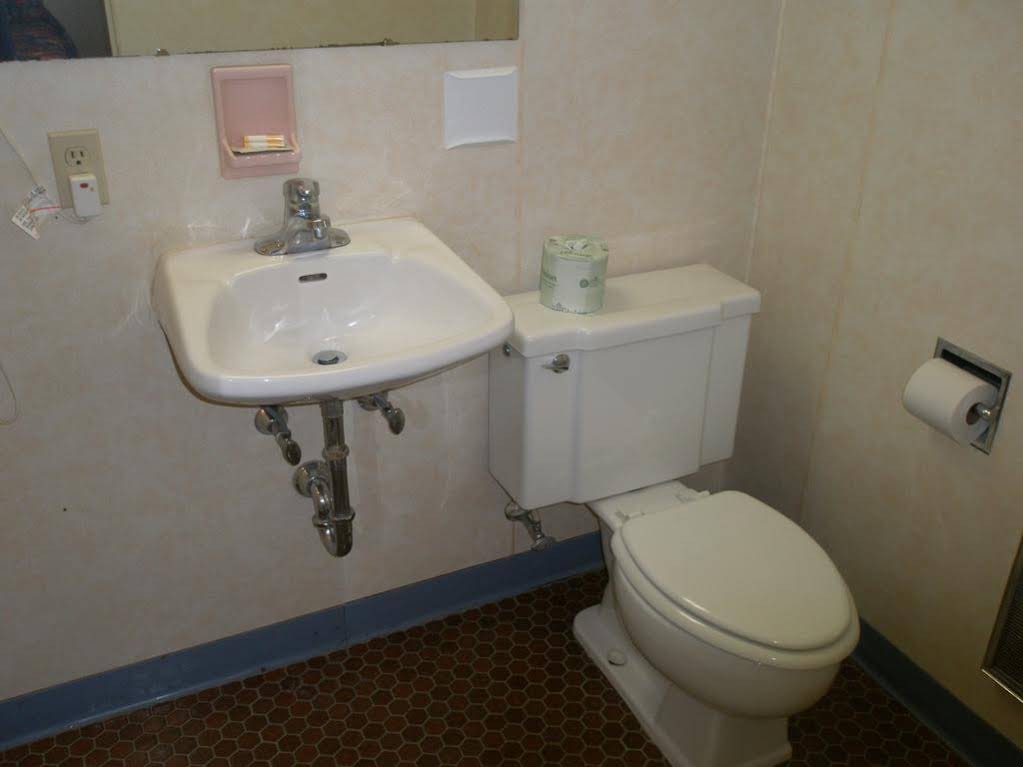 Budget Inn