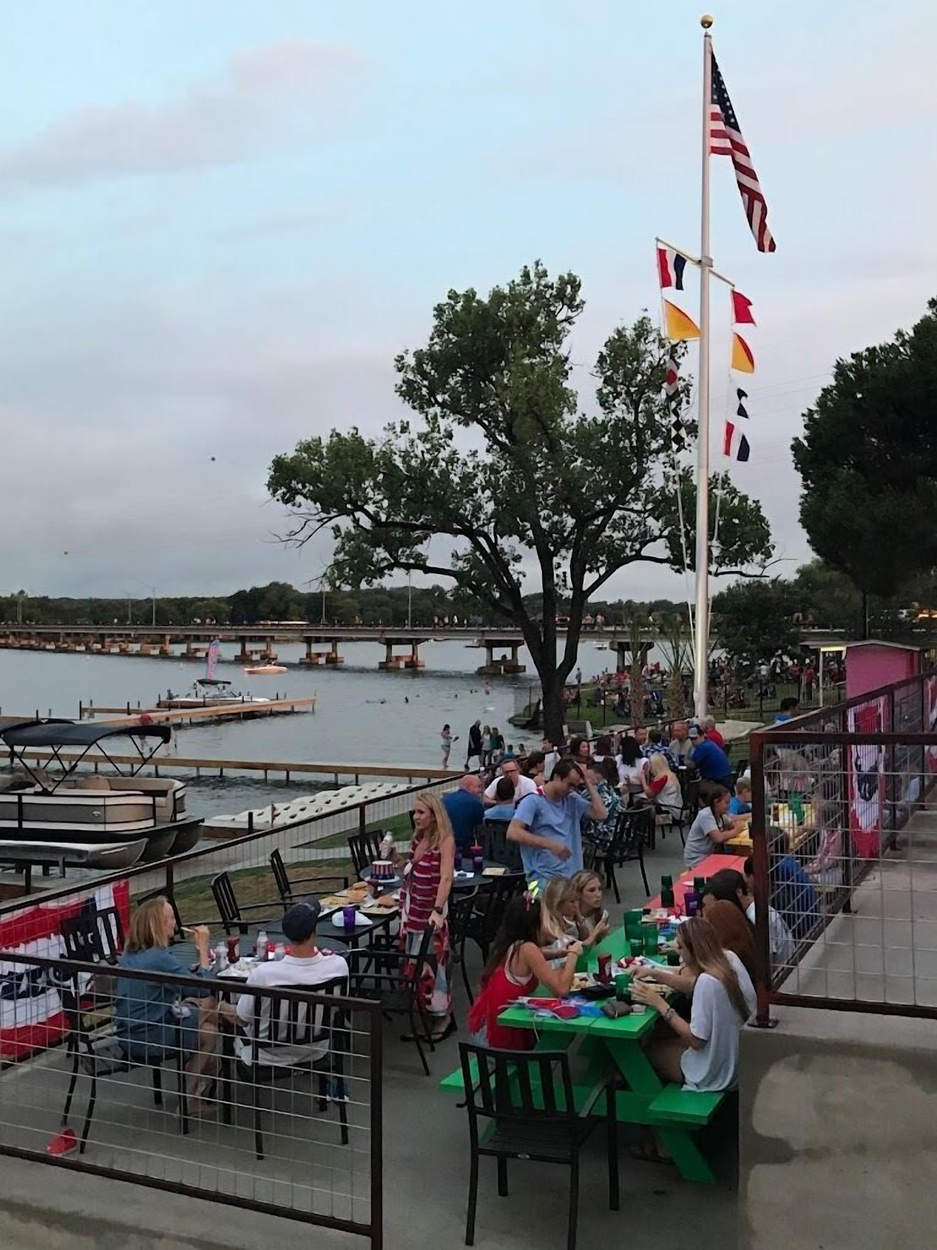 Oasis Lake Buchanan