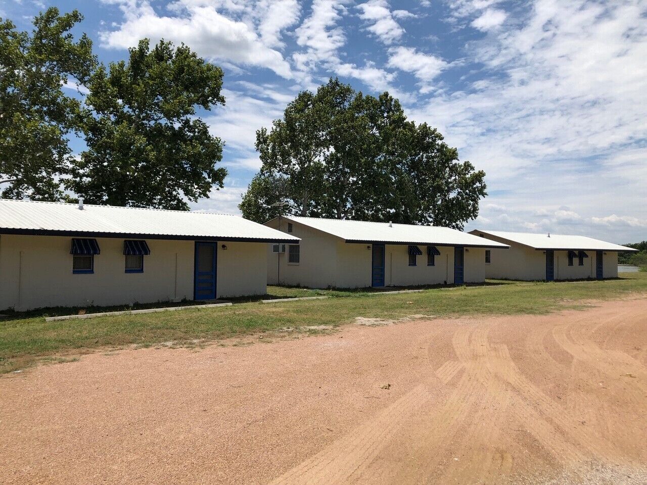 Oasis Lake Buchanan