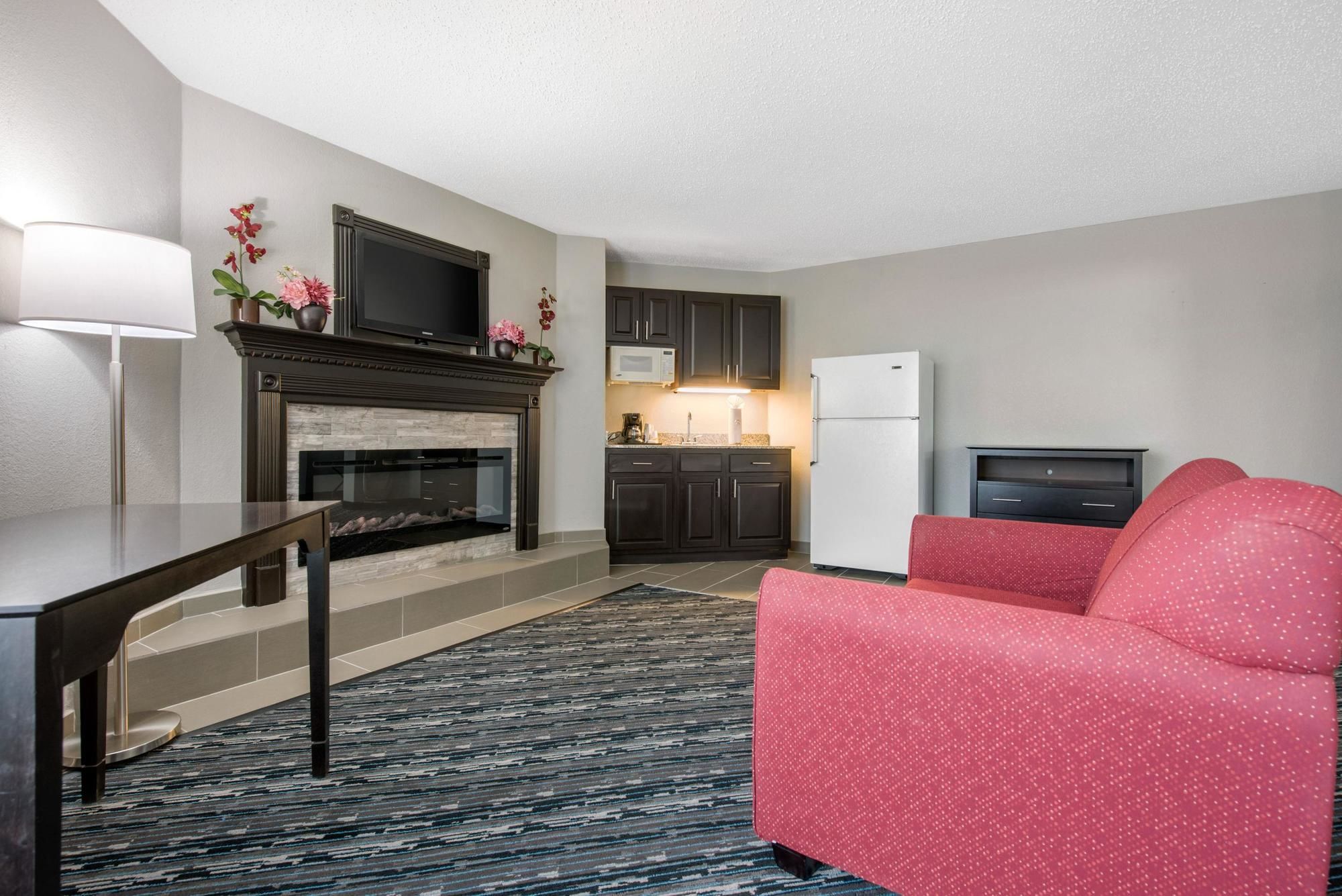 Quality Inn & Suites Brownsburg - Indianapolis West