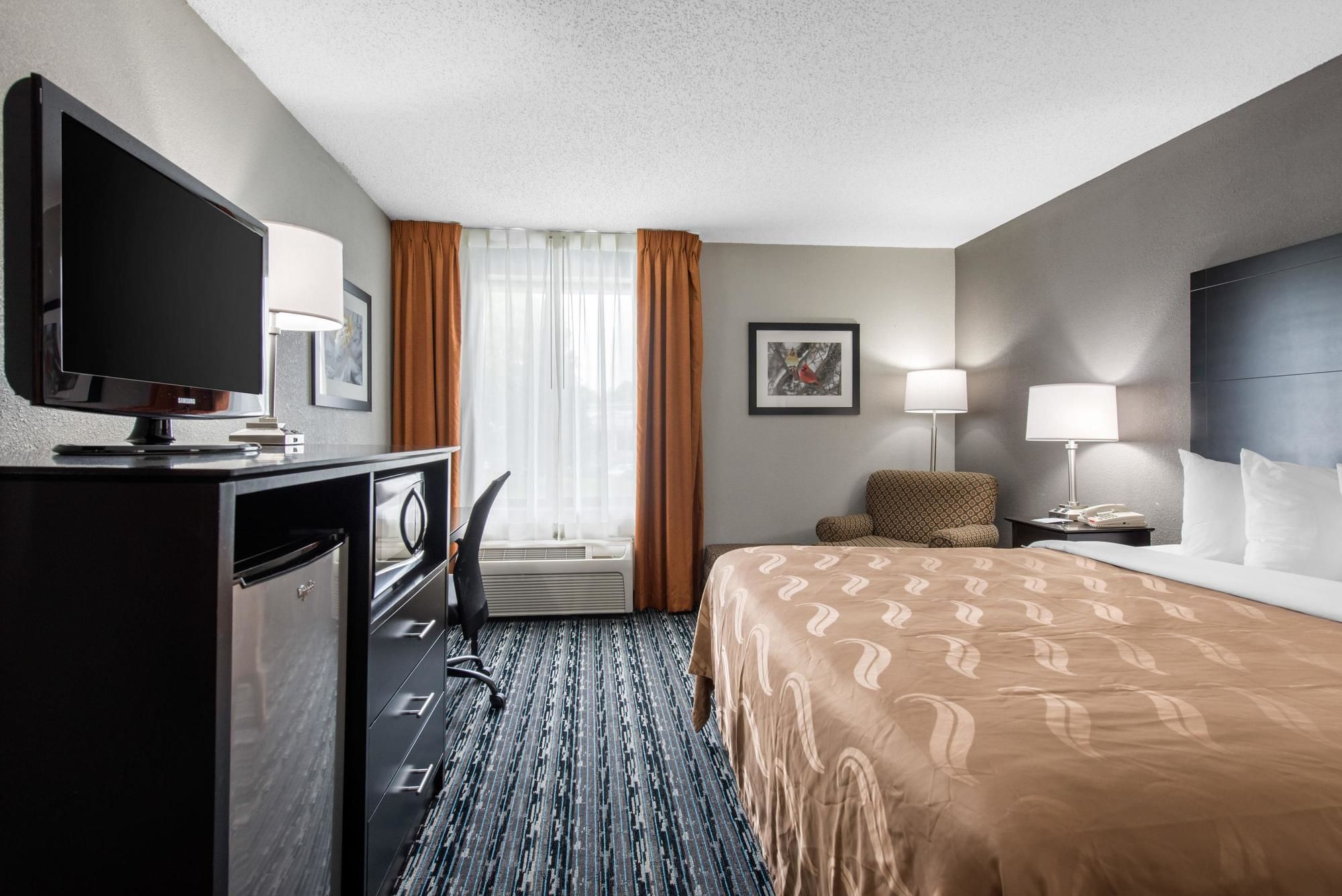 Quality Inn & Suites Brownsburg - Indianapolis West