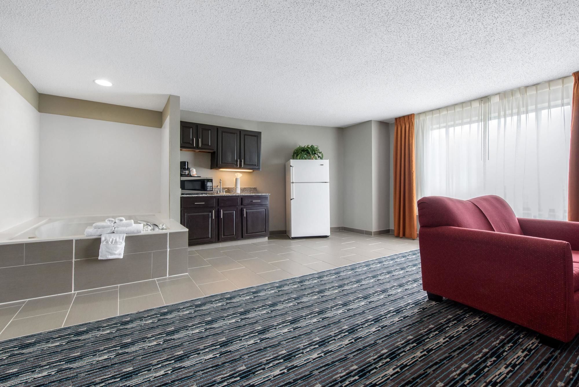 Quality Inn & Suites Brownsburg - Indianapolis West