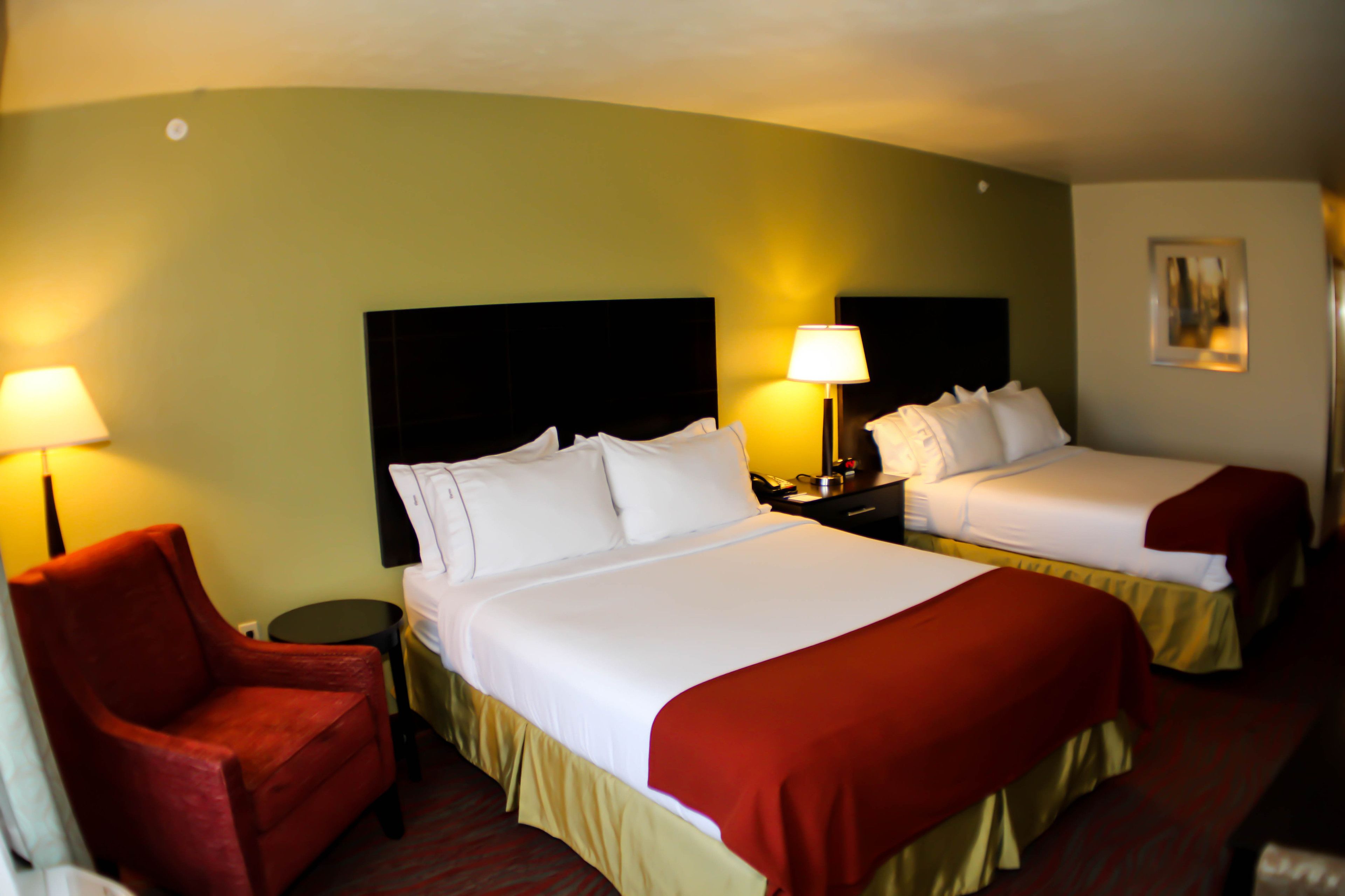Holiday Inn Express Hotel & Suites Indianapolis North - Carmel