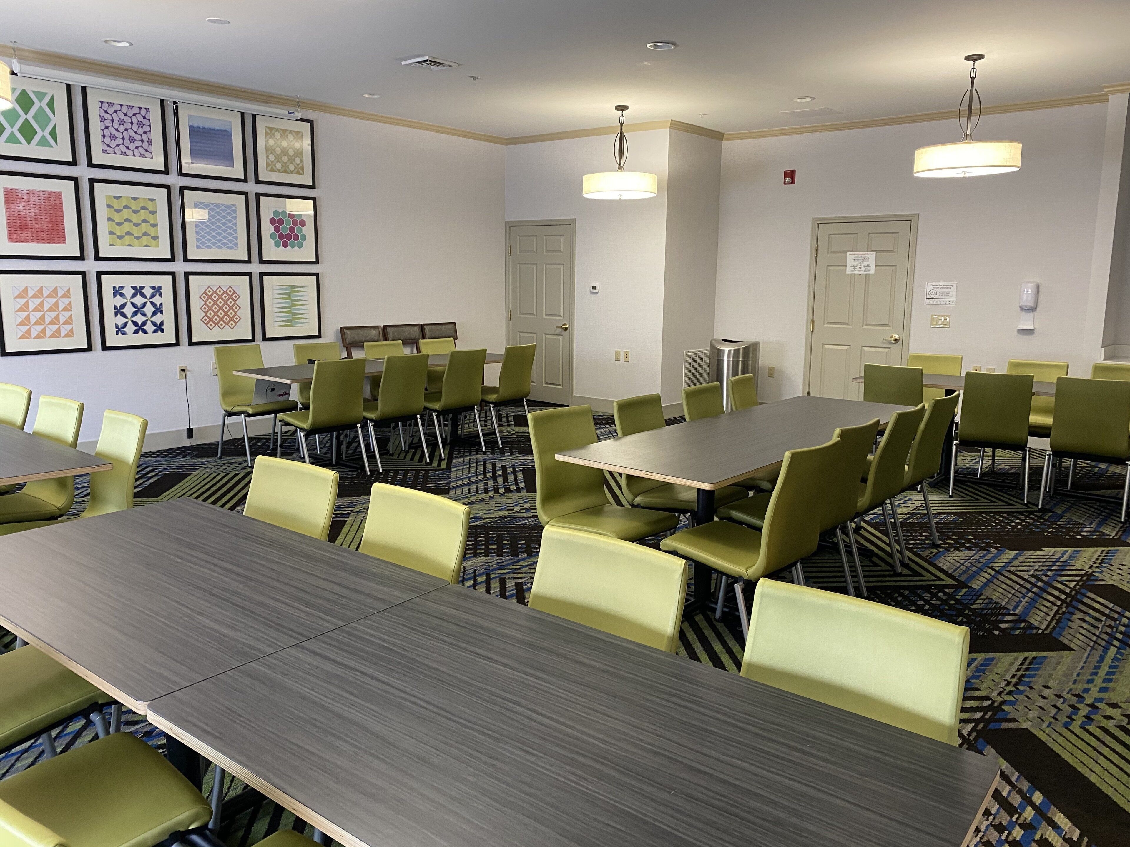 Holiday Inn Express Hotel & Suites Indianapolis North - Carmel