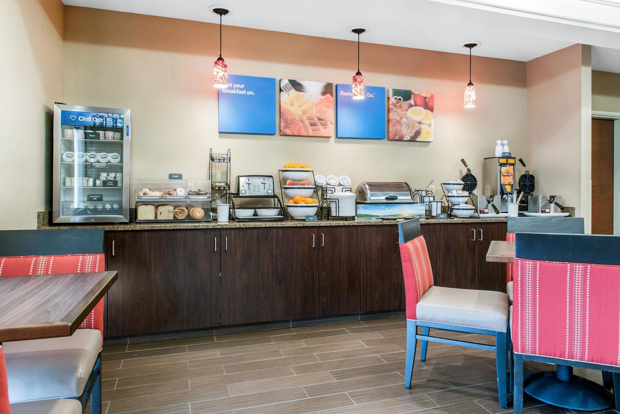 Comfort Inn & Suites Porter Near Indiana Dunes