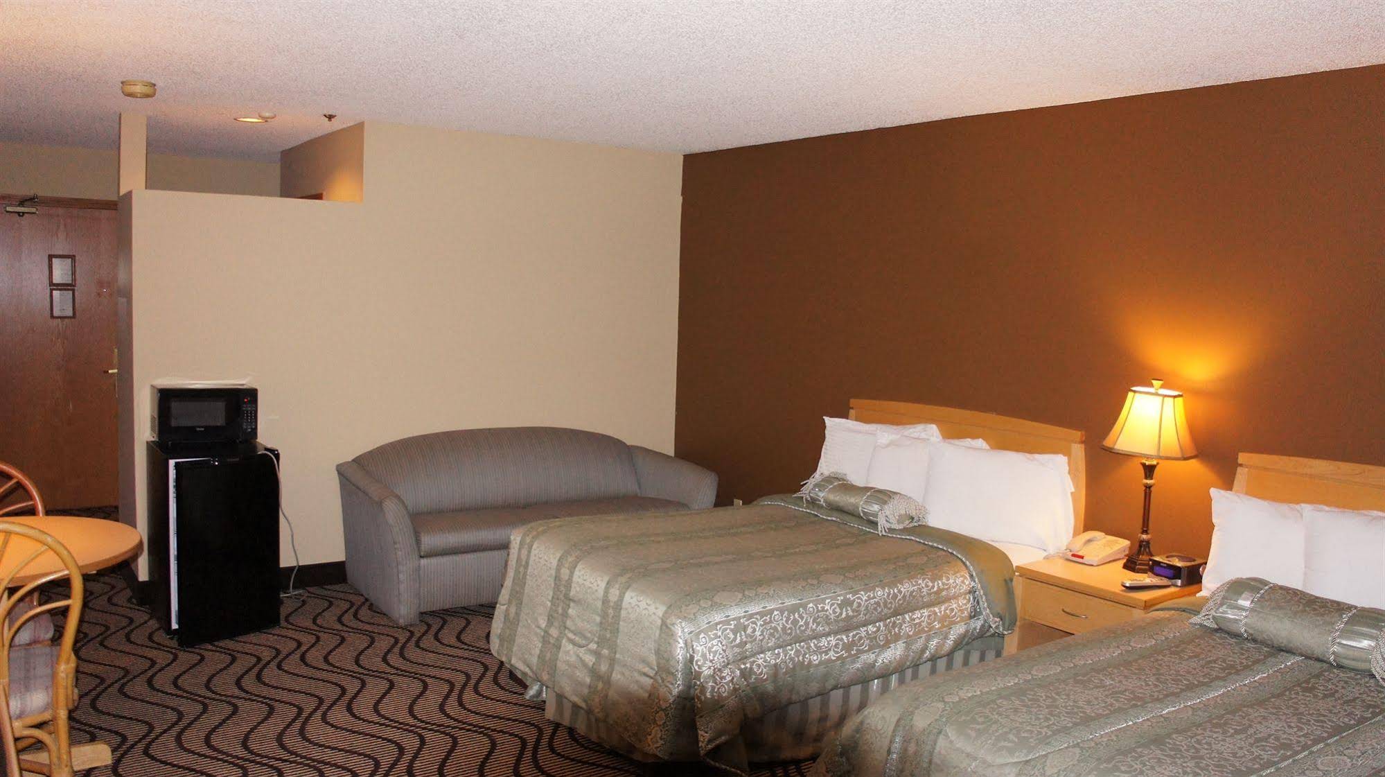 WaterBird Lakeside Inn