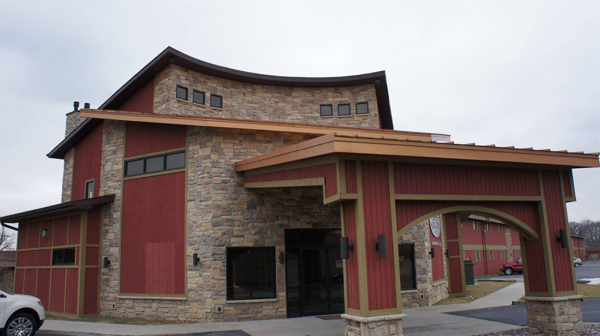 WaterBird Lakeside Inn