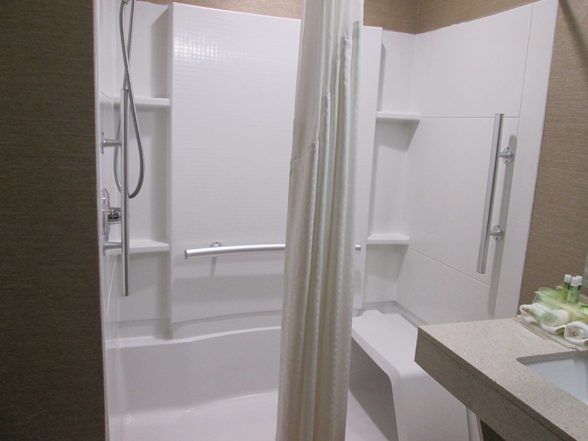 Holiday Inn Express Cloverdale Greencastle
