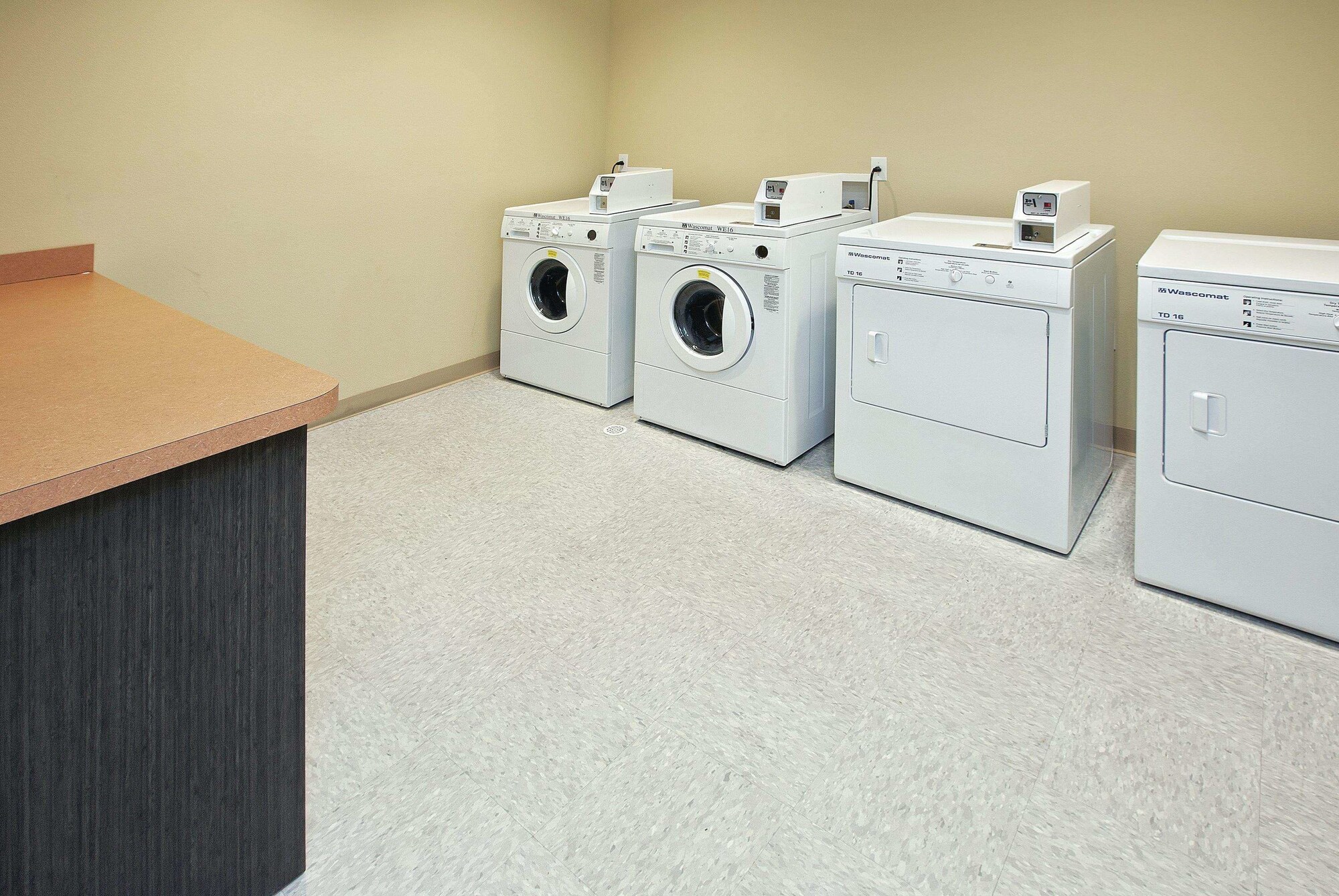 La Quinta Inn & Suites by Wyndham Columbus - Edinburgh