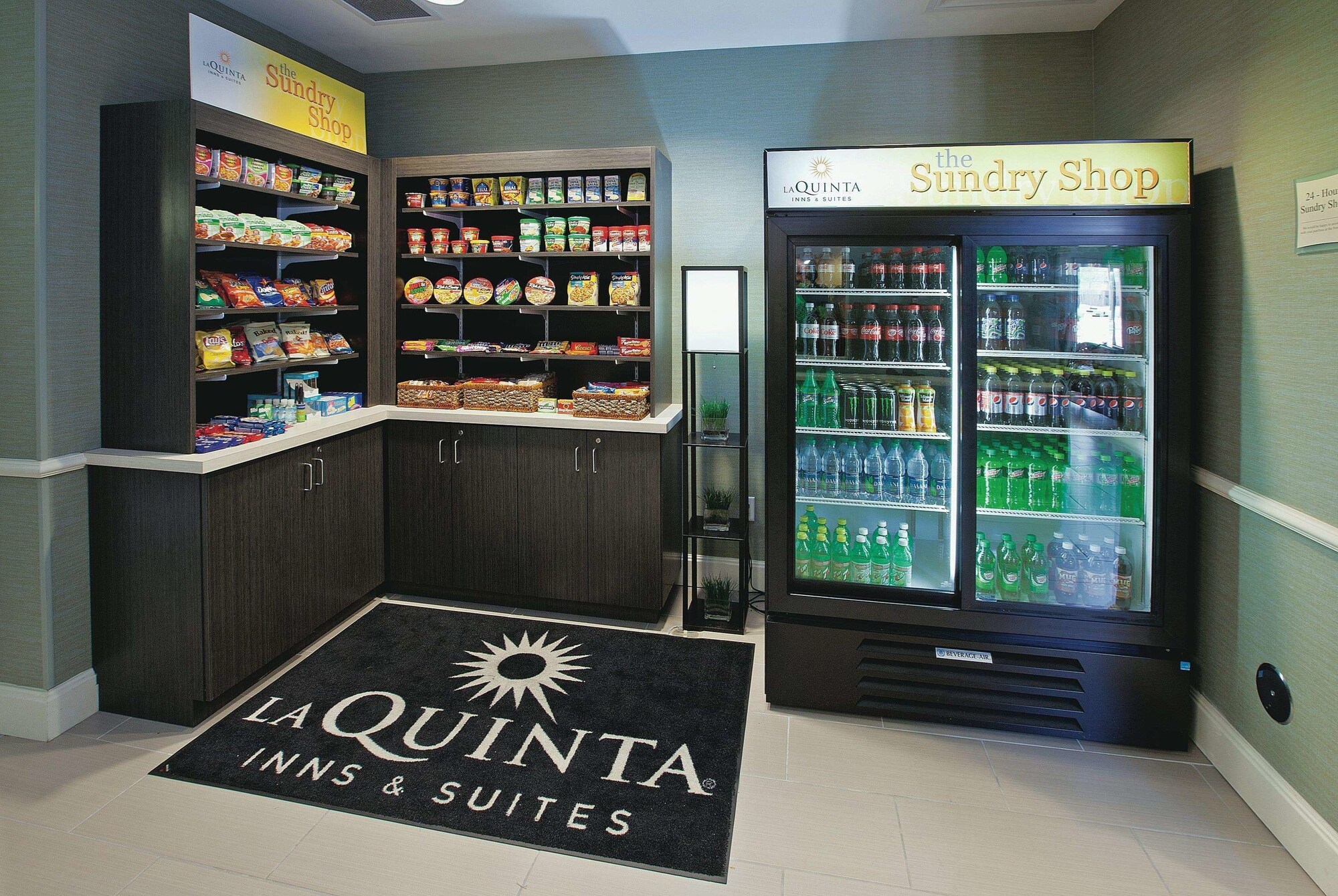 La Quinta Inn & Suites by Wyndham Columbus - Edinburgh