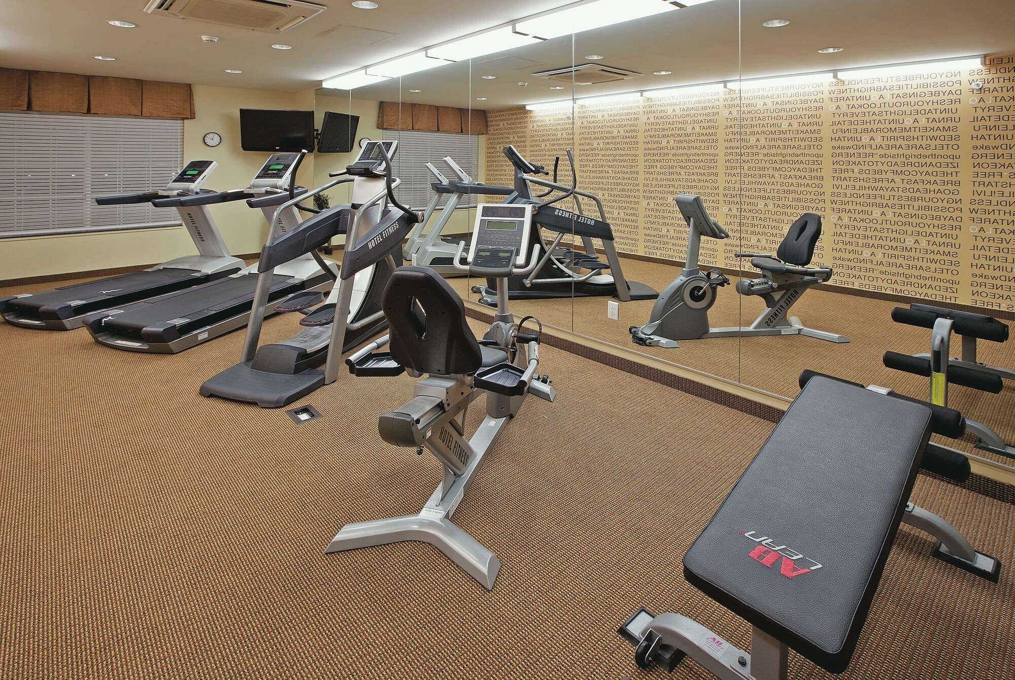 La Quinta Inn & Suites by Wyndham Columbus - Edinburgh