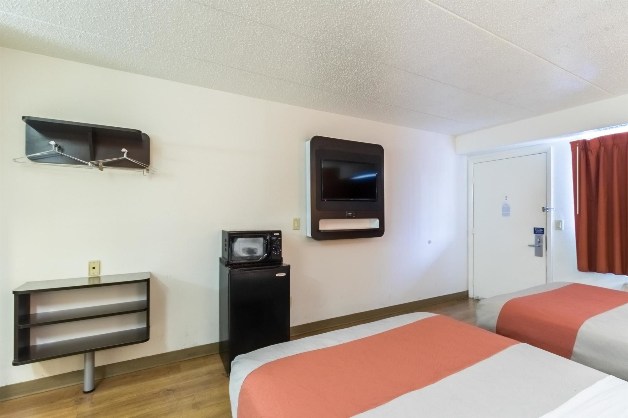 Motel 6 Crawfordsville