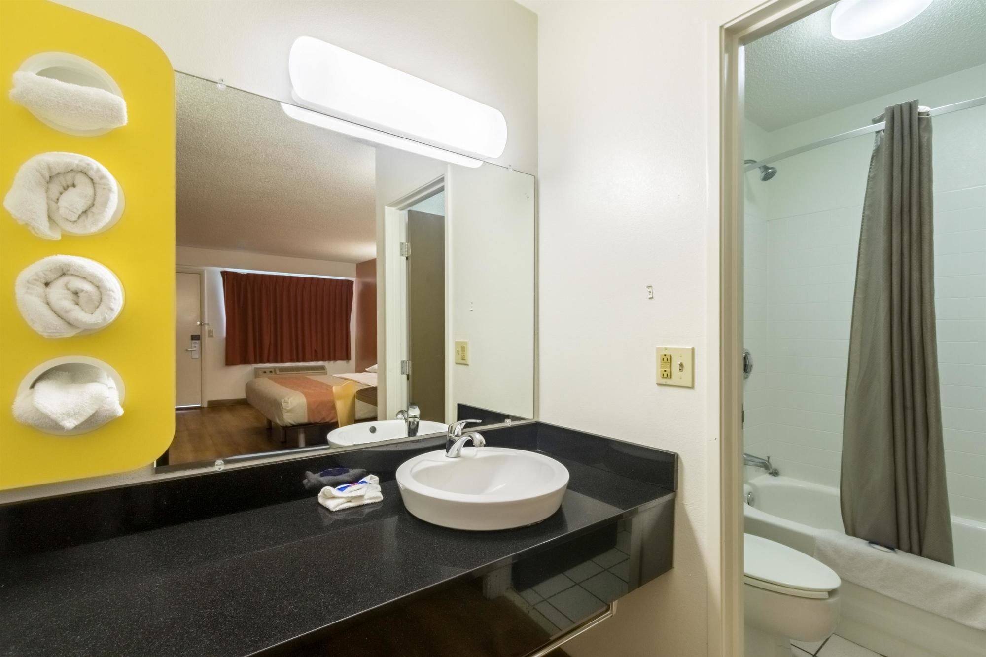 Motel 6 Crawfordsville