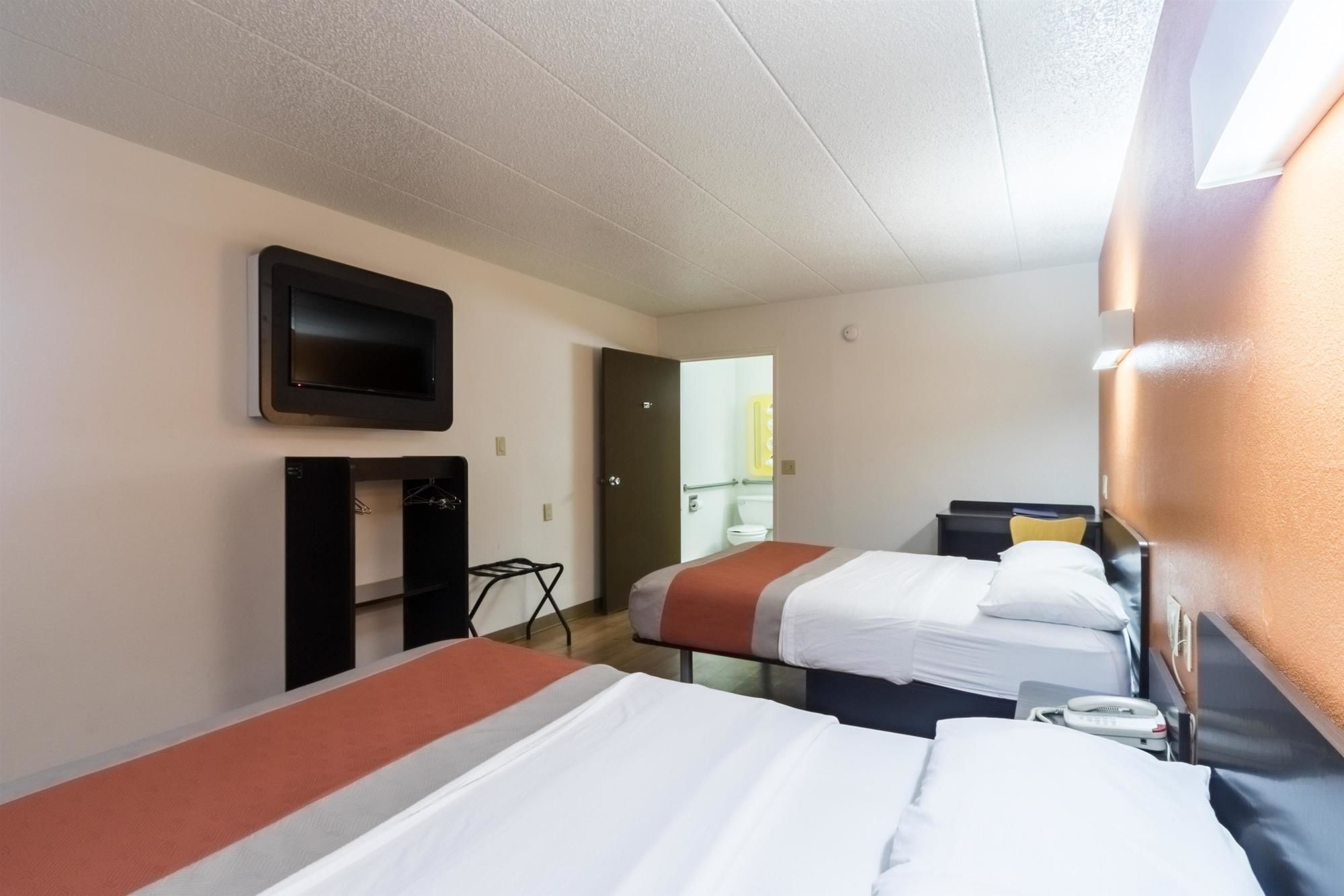 Motel 6 Crawfordsville