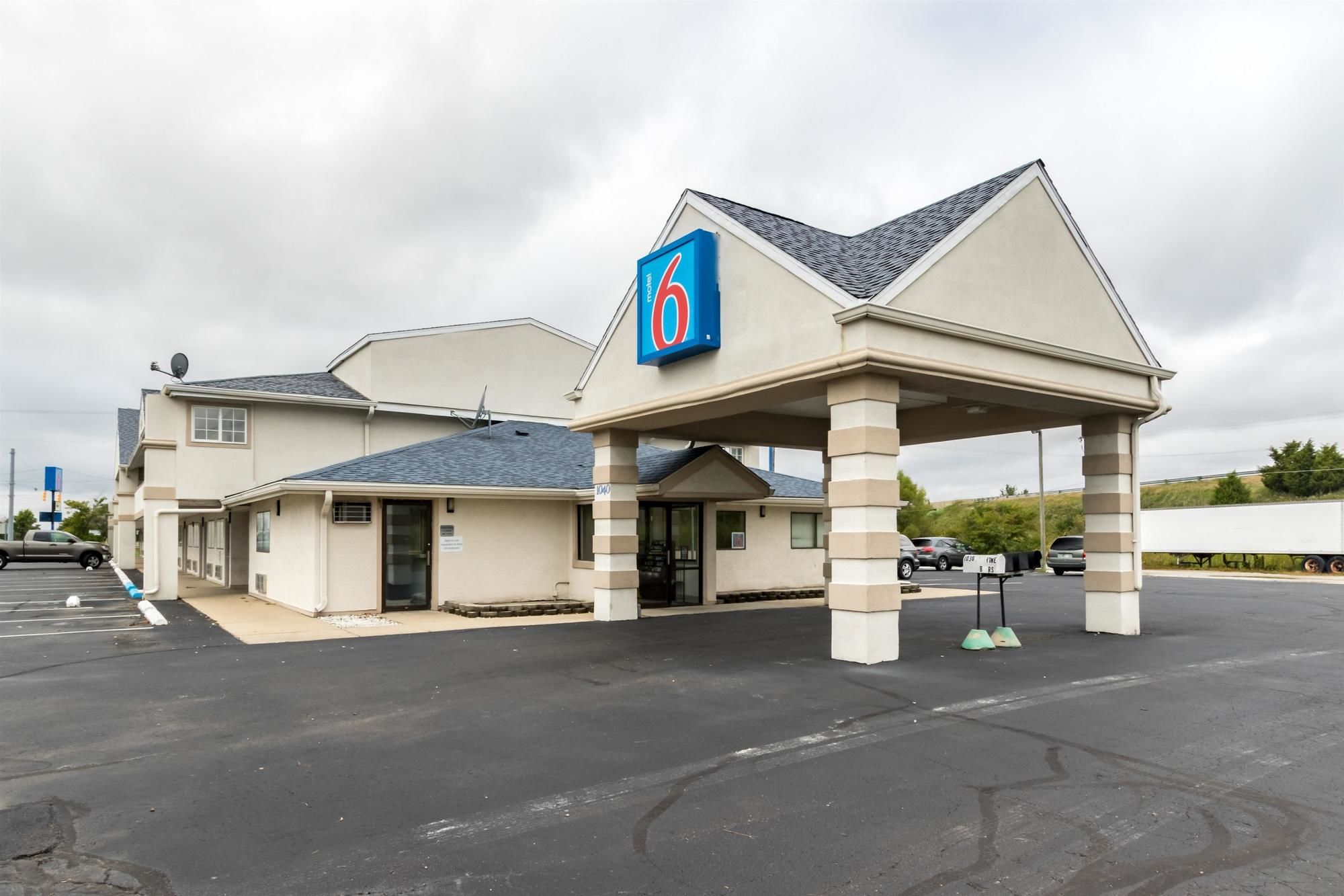 Motel 6 Crawfordsville