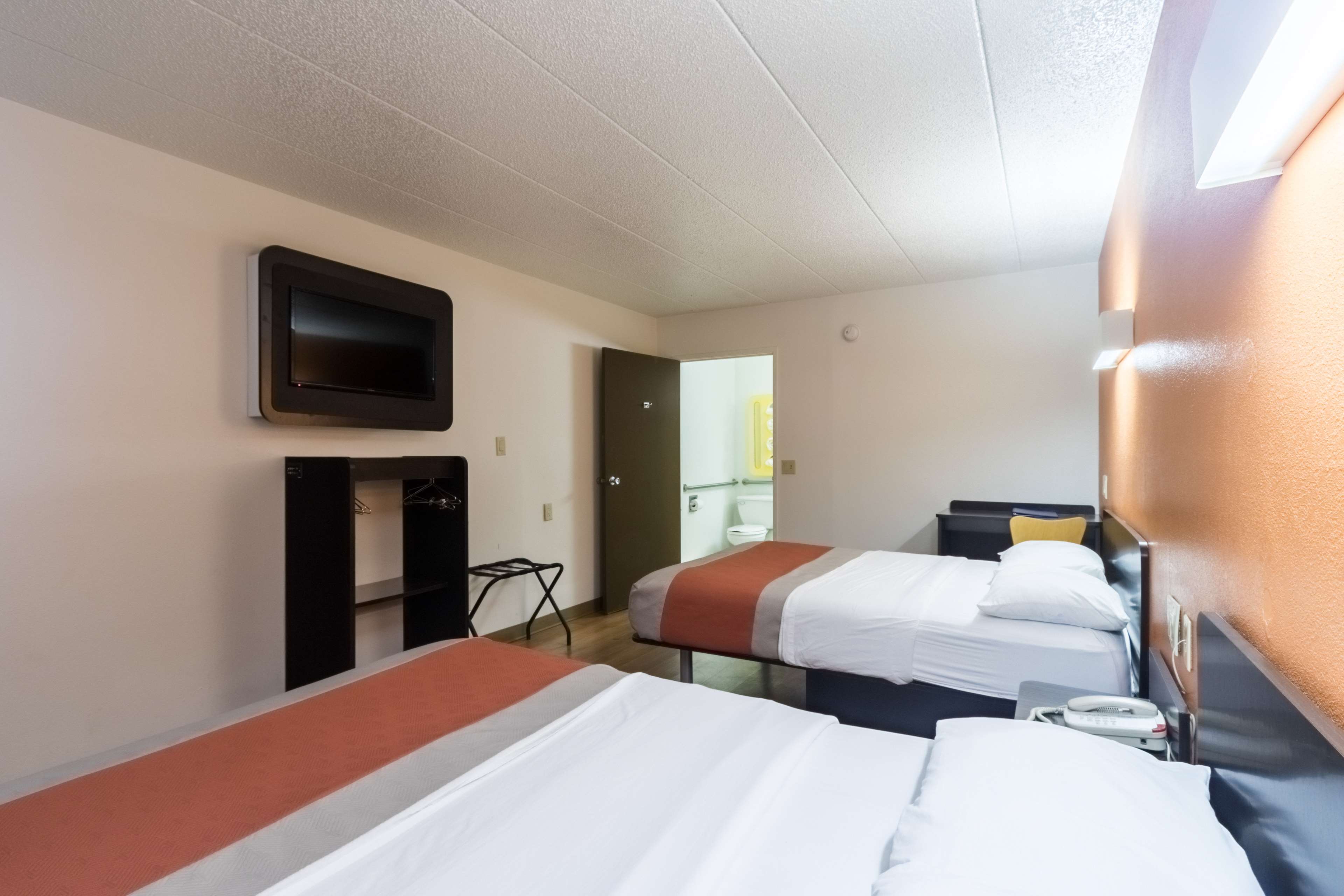 Motel 6 Crawfordsville