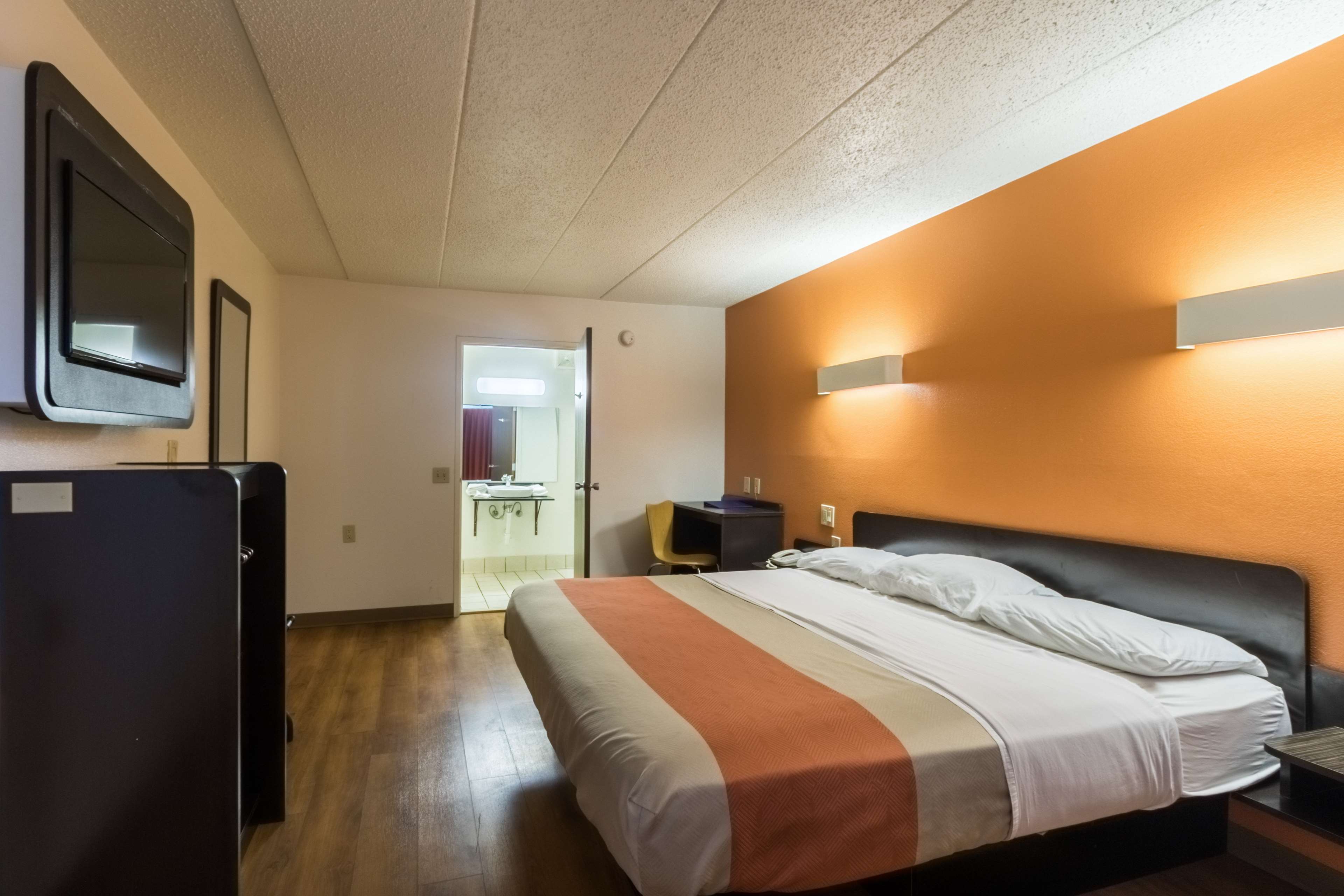 Motel 6 Crawfordsville