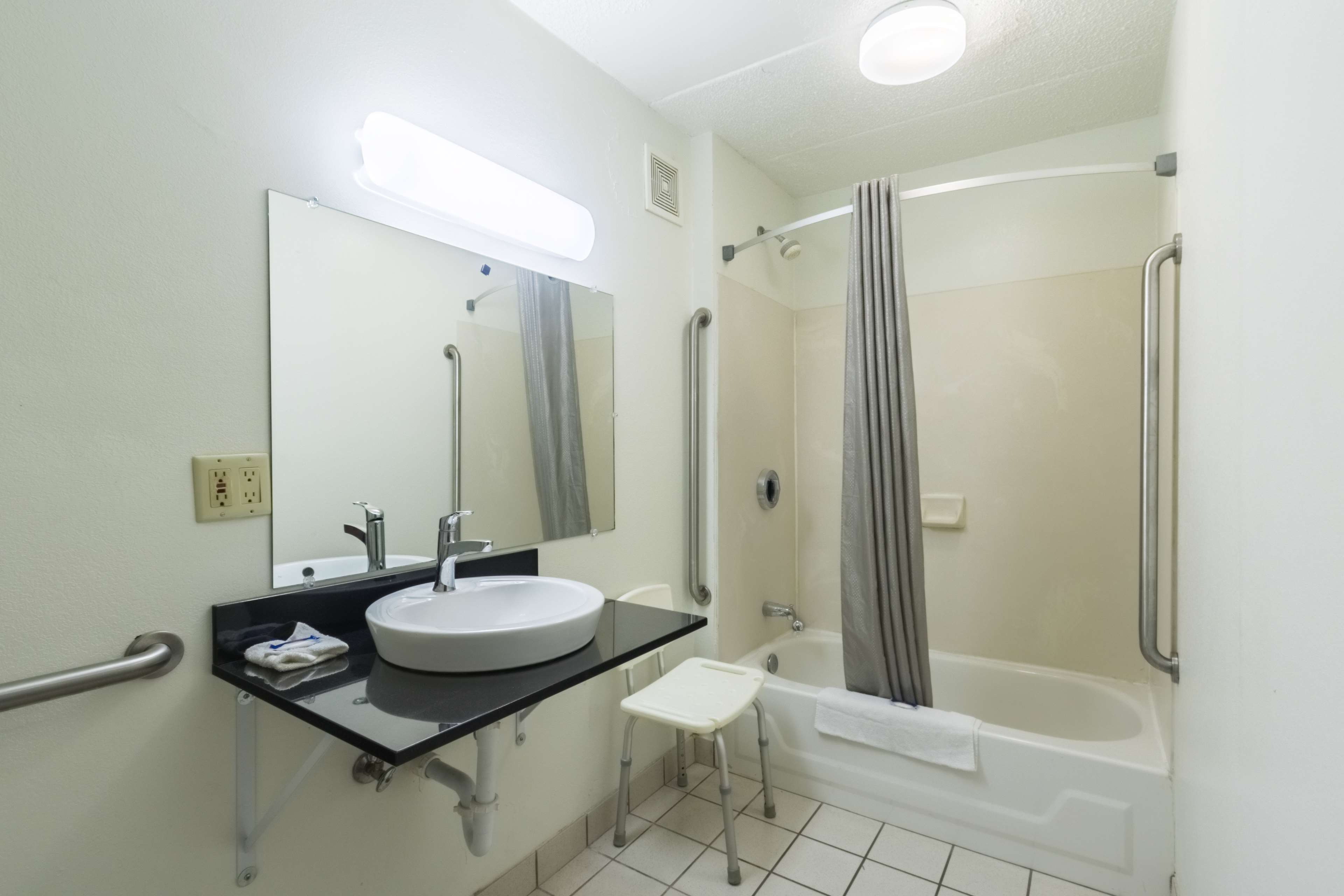 Motel 6 Crawfordsville