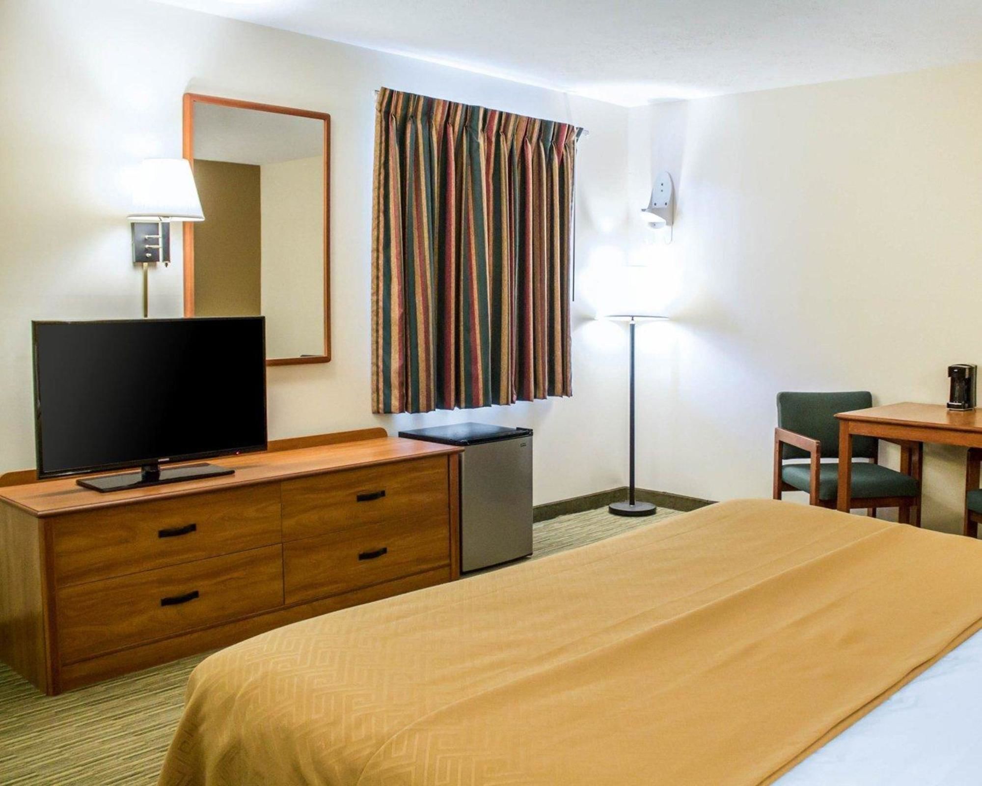 Econo Lodge Elkhart