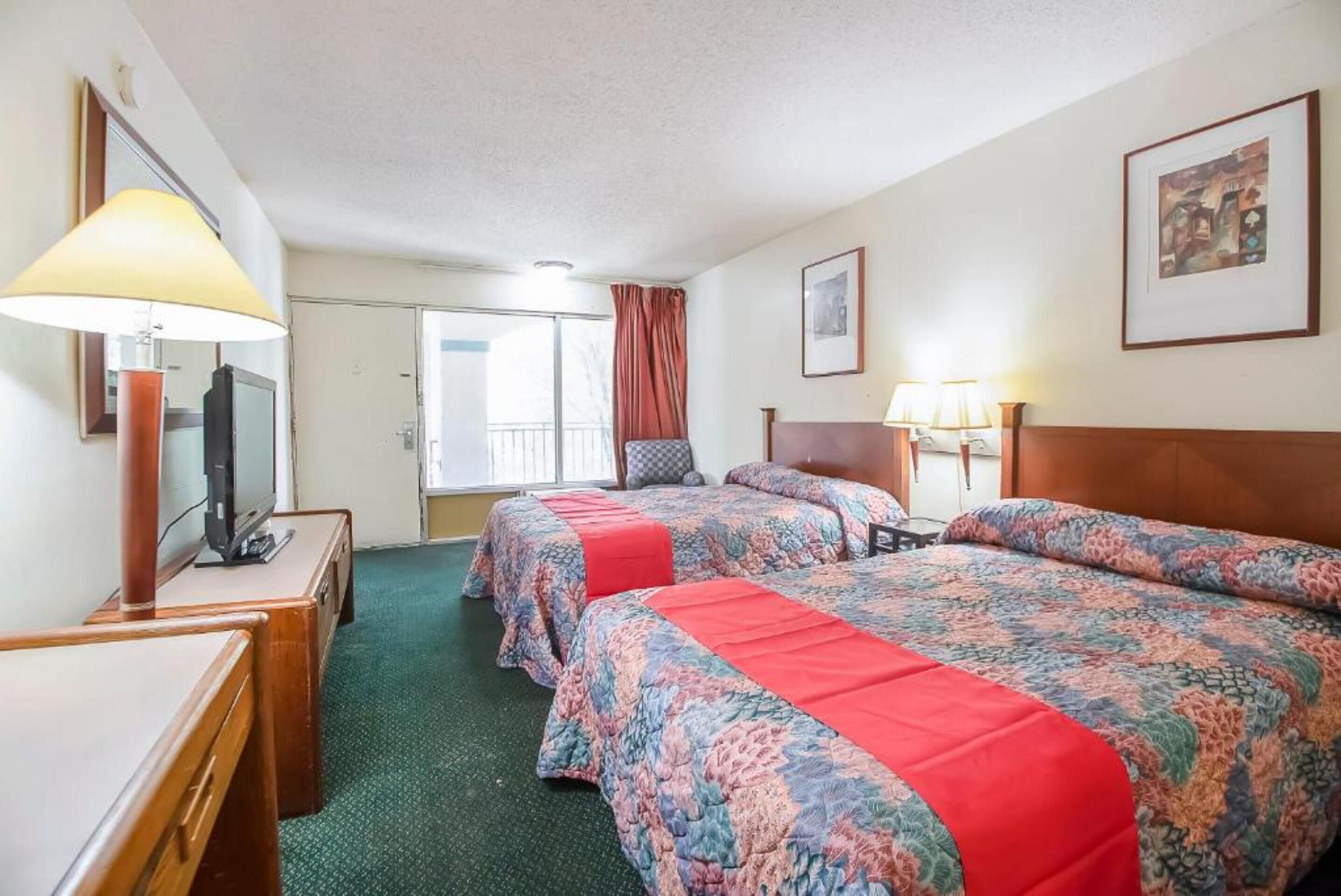 Hotel O Daylight Inn Elkhart I-90, IN