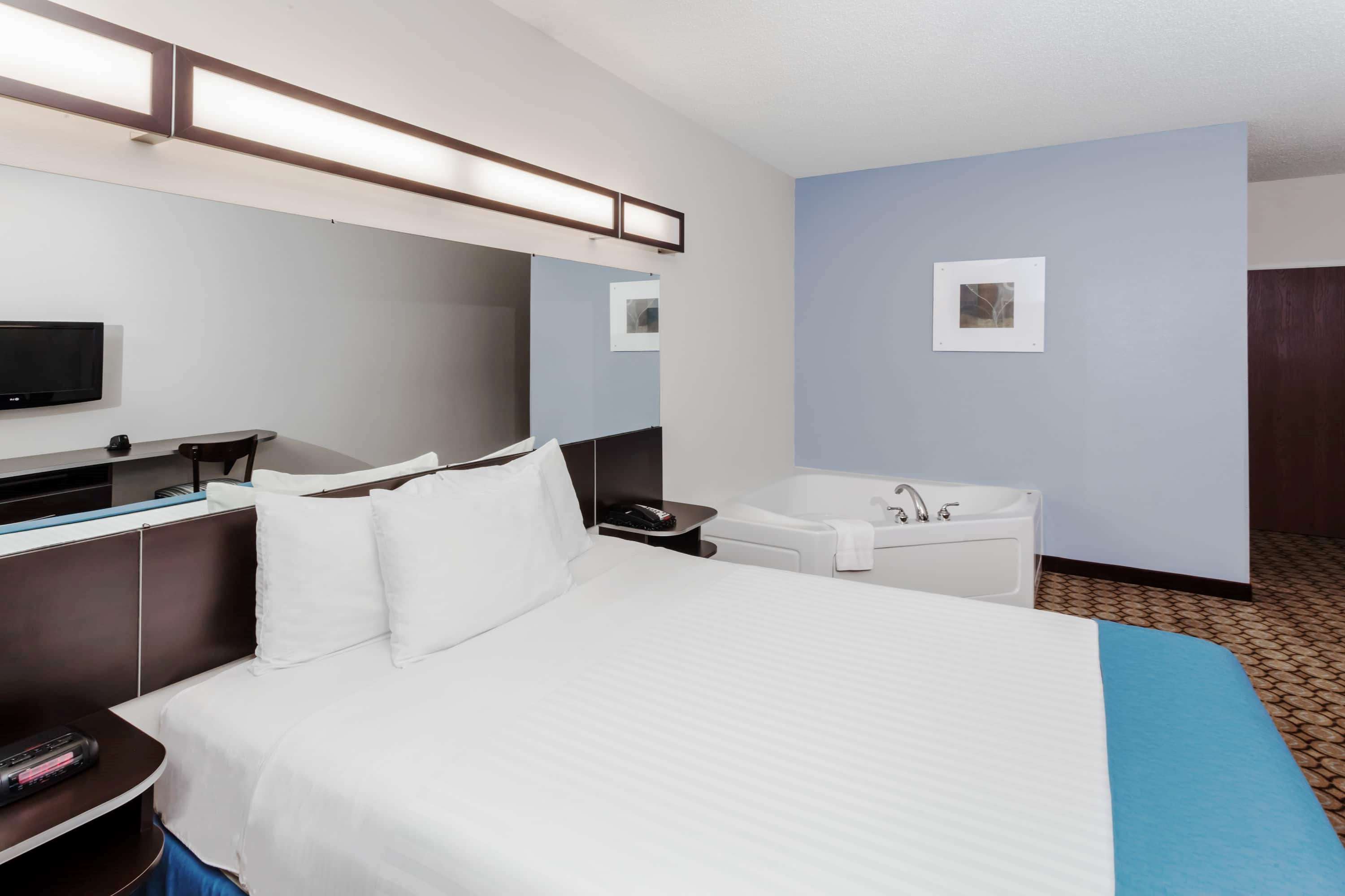 Microtel Inn & Suites by Wyndham Elkhart