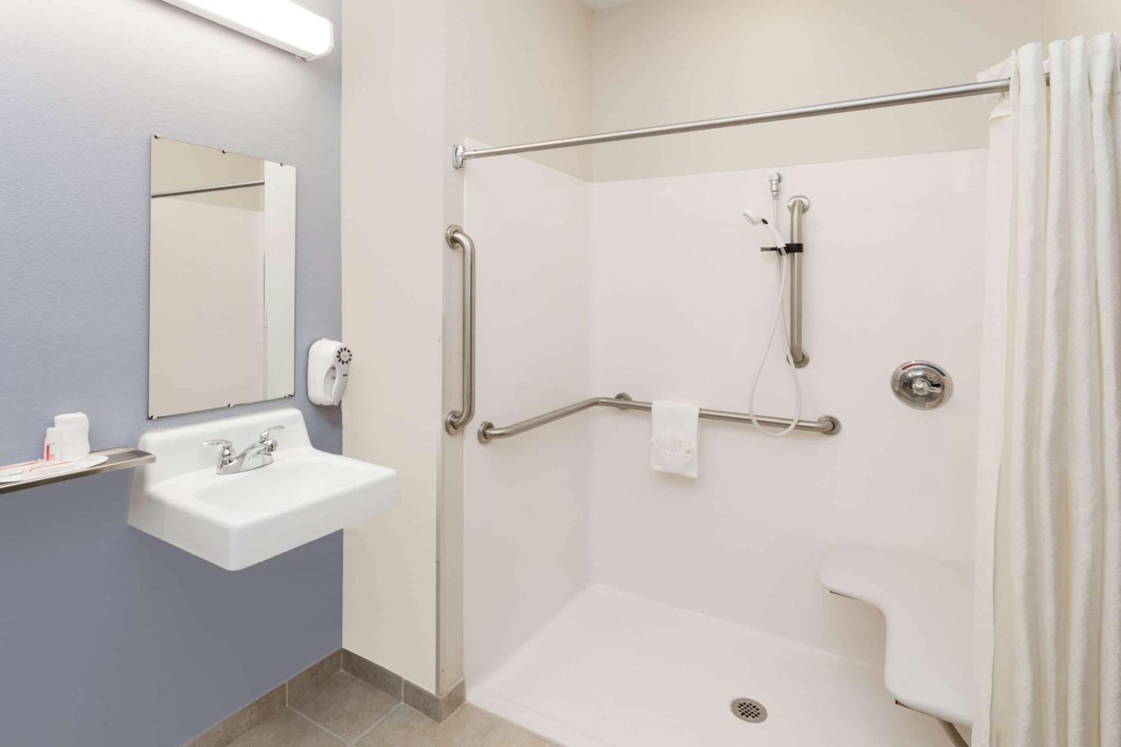 Microtel Inn & Suites by Wyndham Elkhart